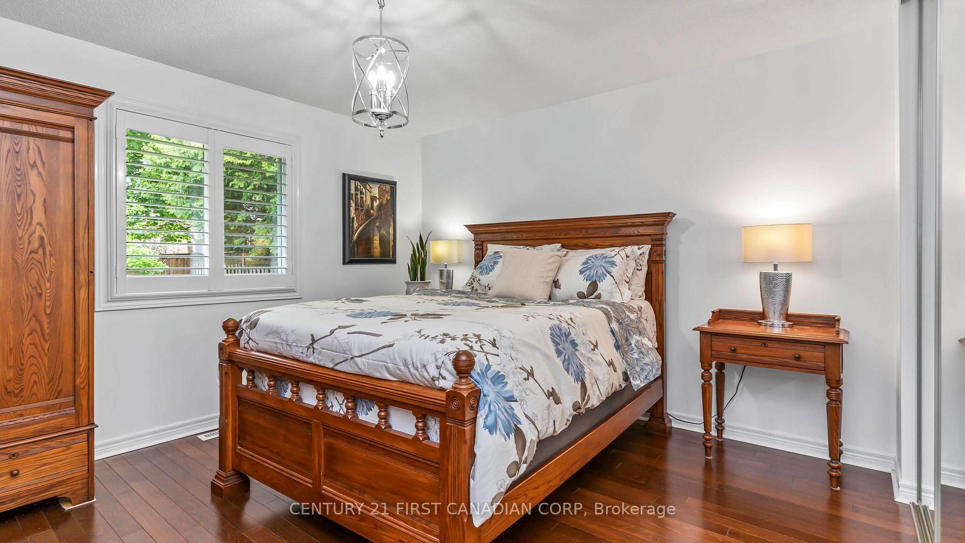 Photo 15 of 839 Guildwood Boulevard, London, North M — HOMEH