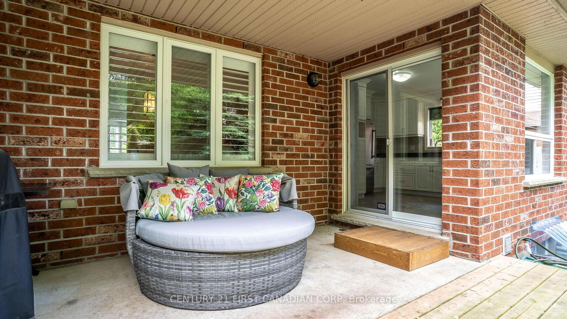 Photo 37 of 839 Guildwood Boulevard, London, North M — HOMEH