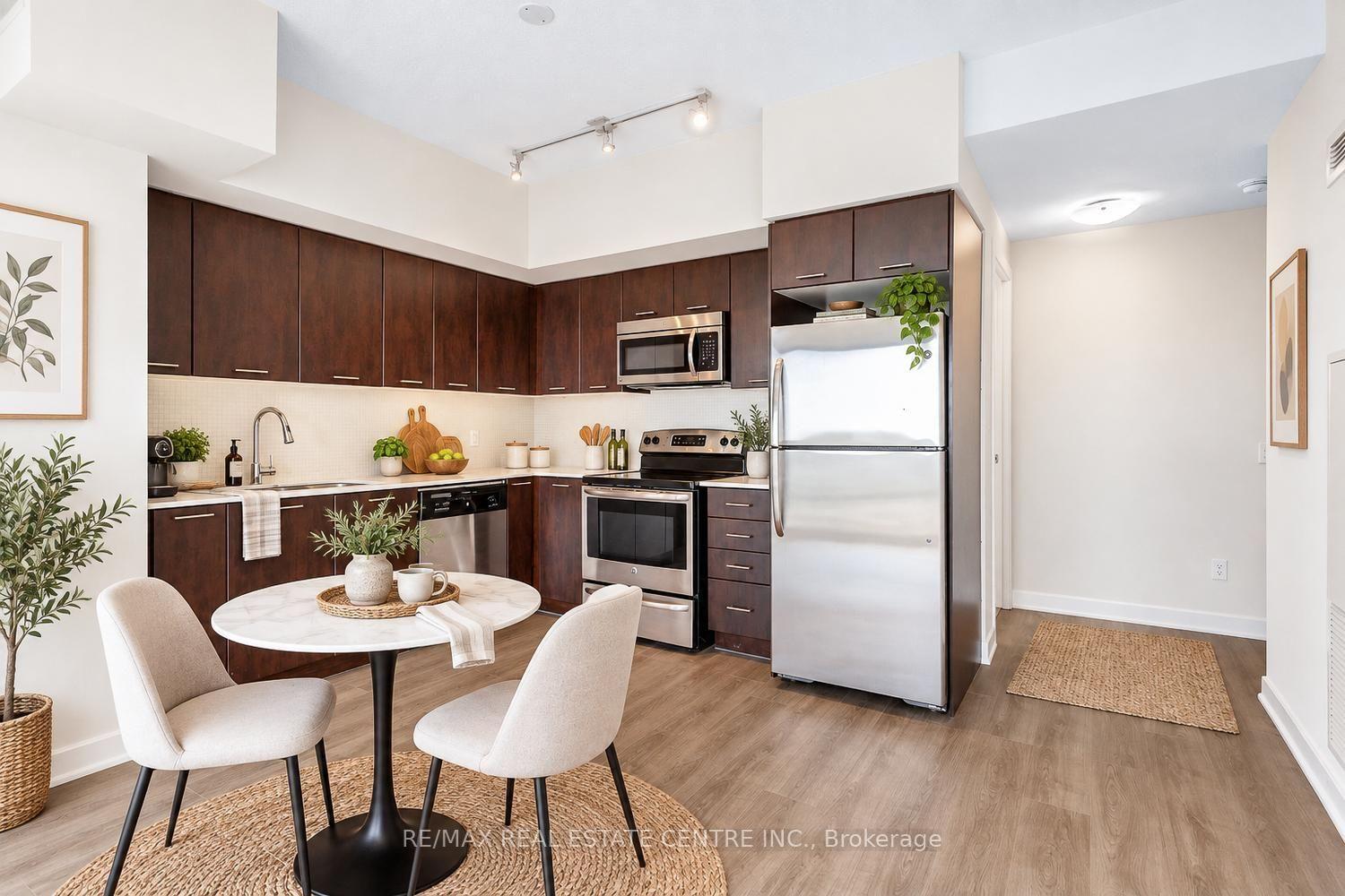 Photo 10 of Unit 1602, 2220 Lakeshore Boulevard W, Etobicoke, Mimico — HOMEH