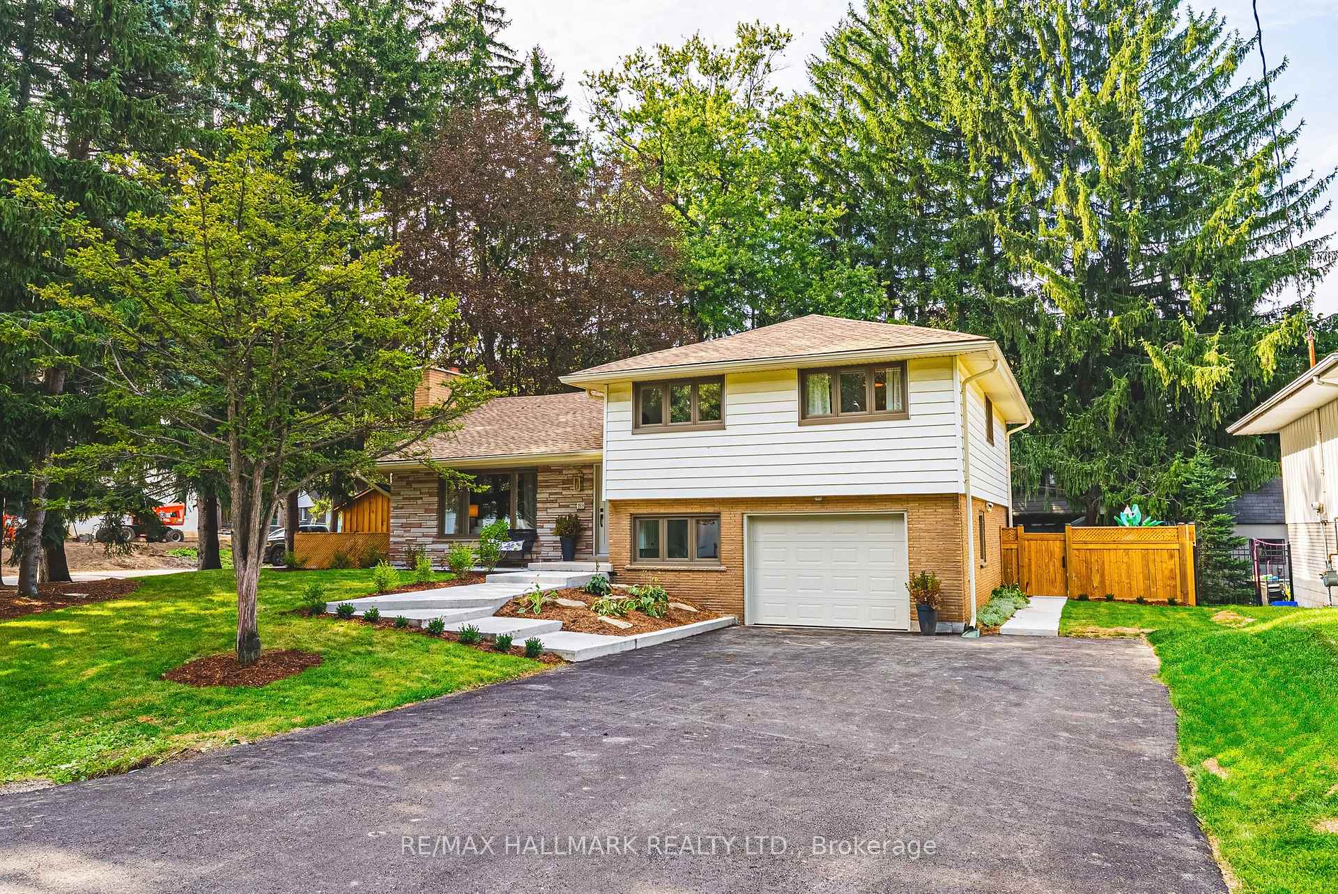 Photo 2 of 189 Taylor Road, Hamilton, Parkview — HOMEH