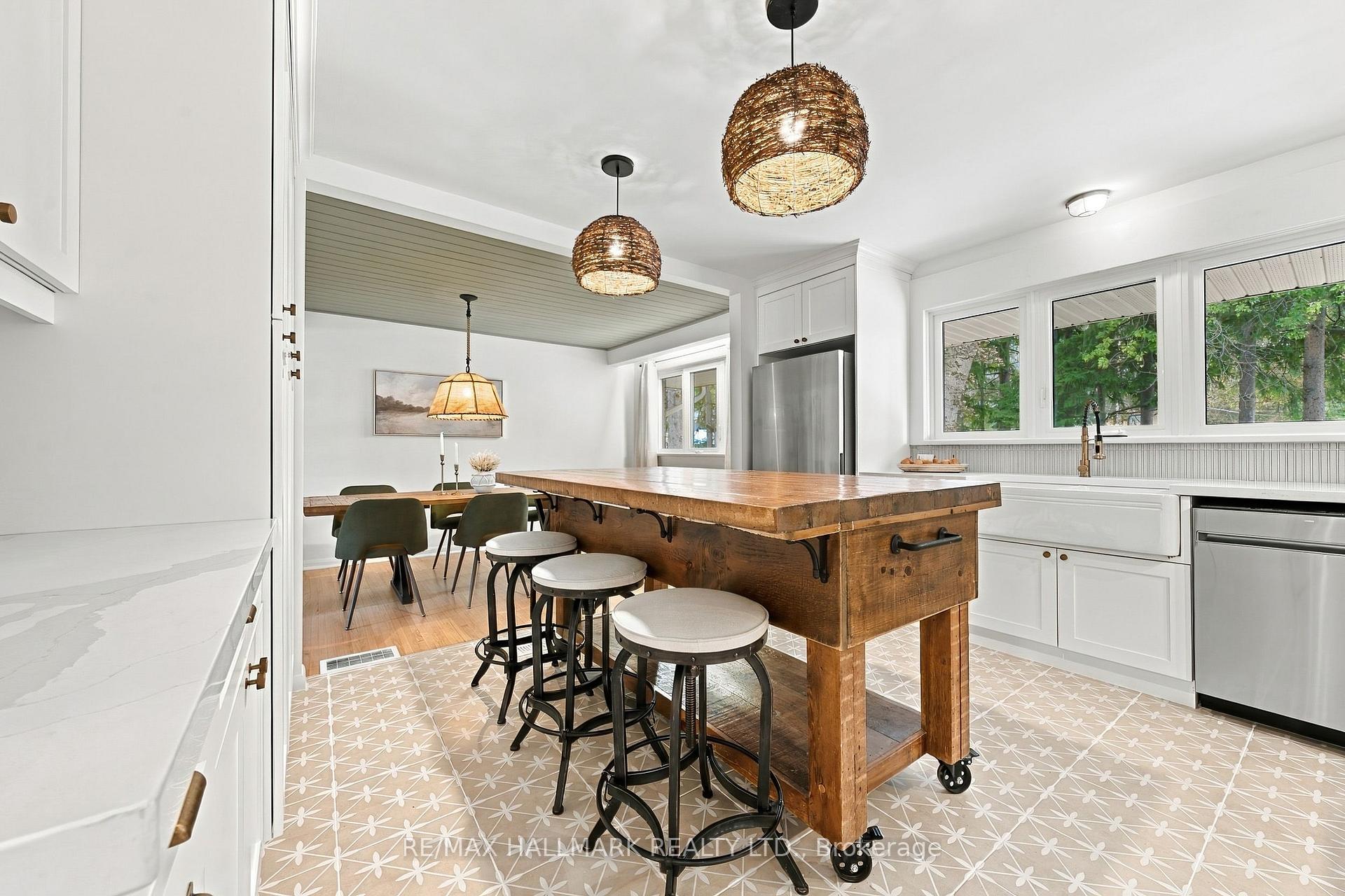 Photo 11 of 189 Taylor Road, Hamilton, Parkview — HOMEH