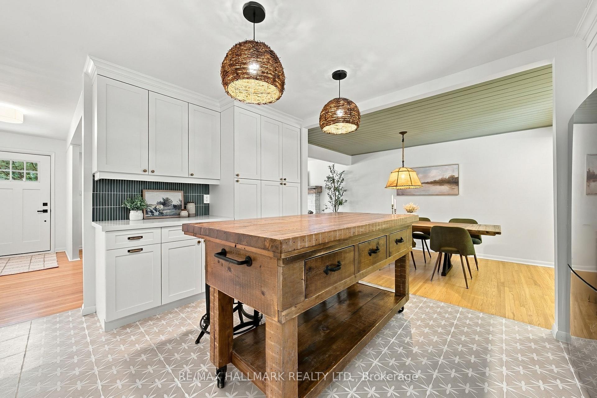 Photo 12 of 189 Taylor Road, Hamilton, Parkview — HOMEH
