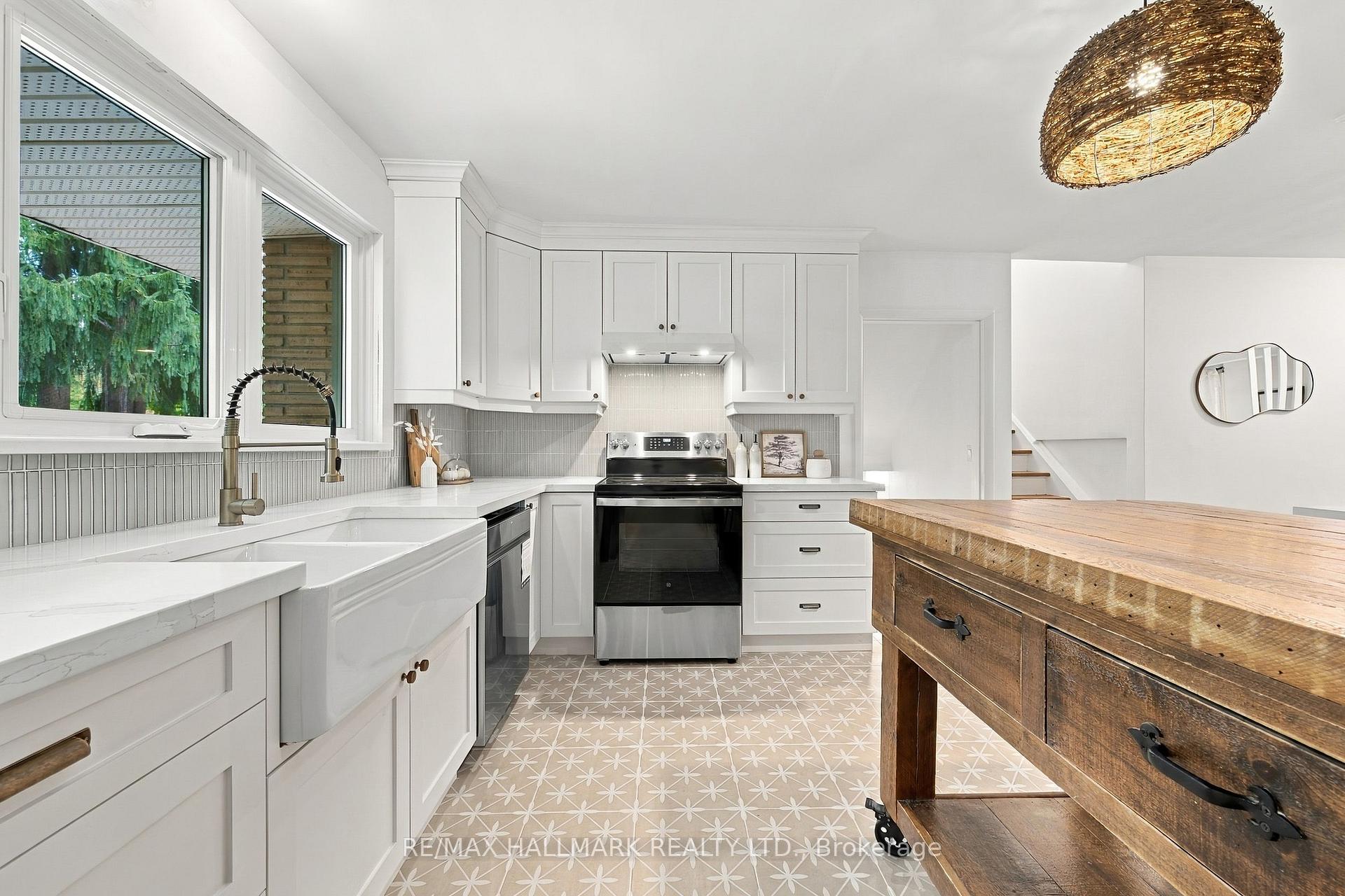 Photo 13 of 189 Taylor Road, Hamilton, Parkview — HOMEH