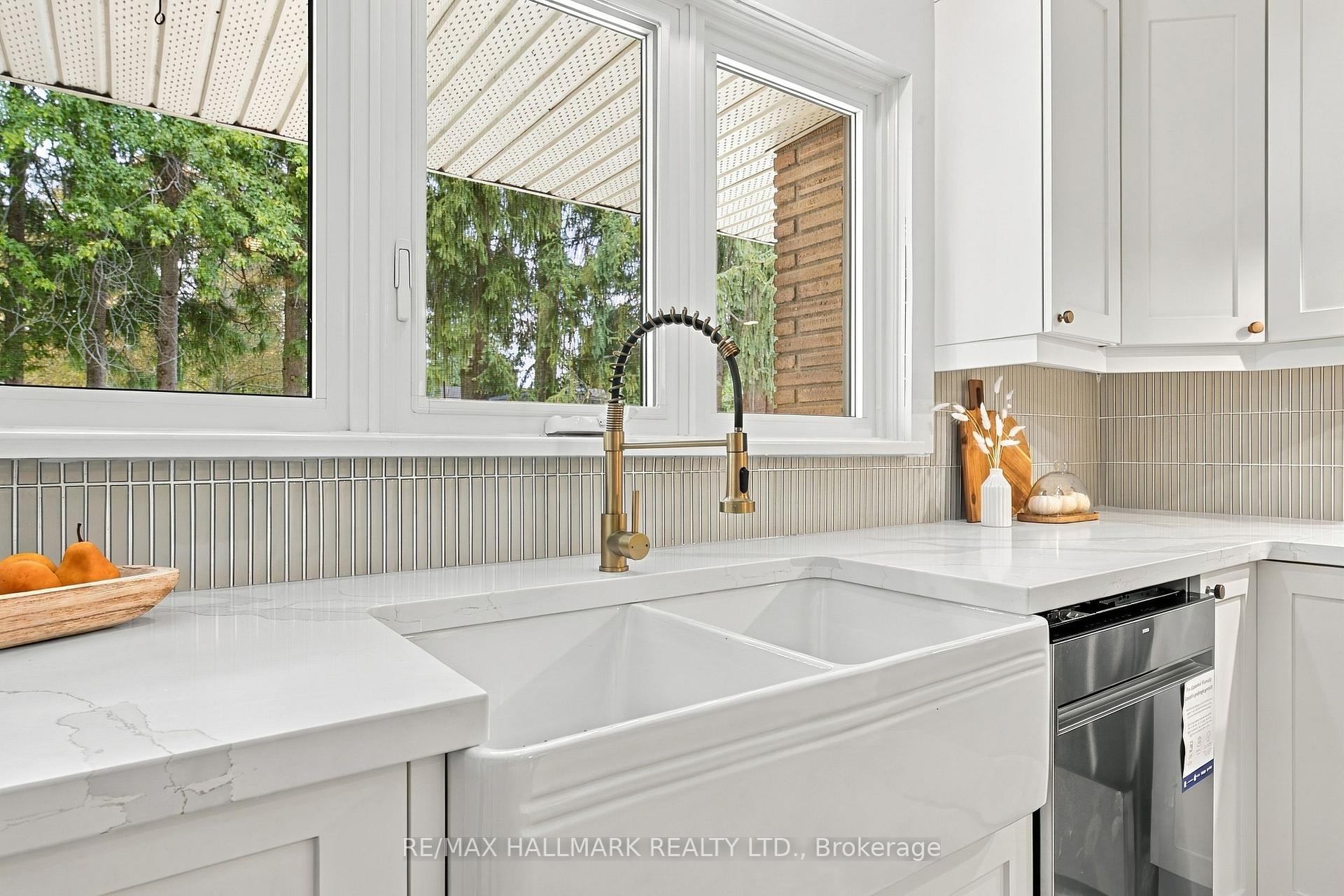 Photo 14 of 189 Taylor Road, Hamilton, Parkview — HOMEH
