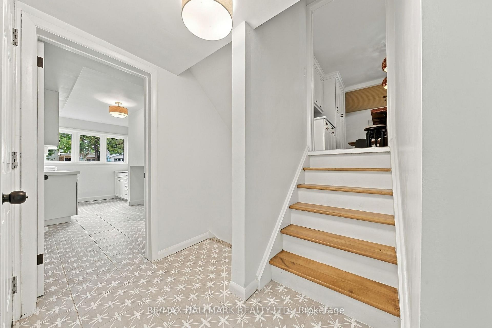 Photo 24 of 189 Taylor Road, Hamilton, Parkview — HOMEH