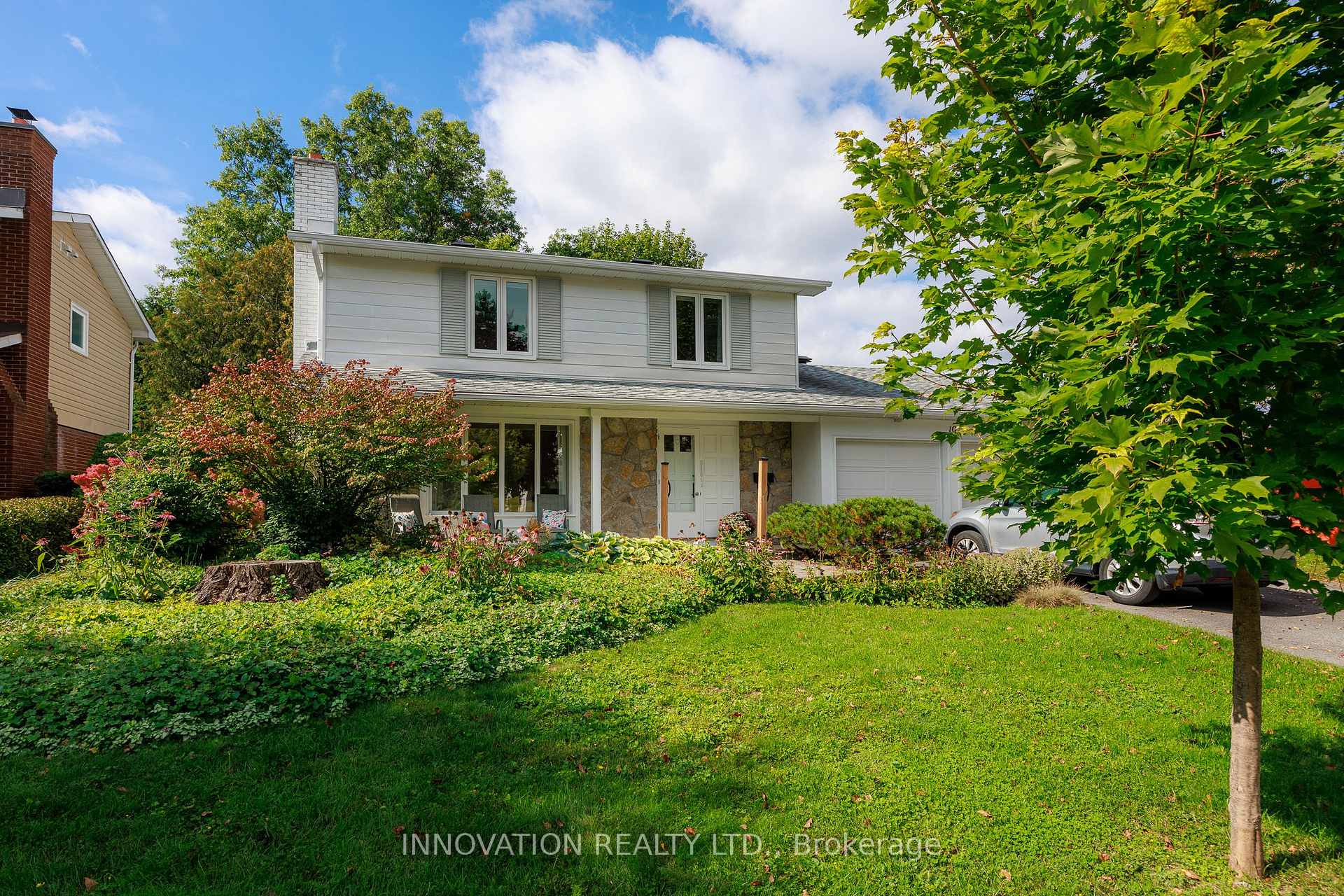 Photo 2 of 10 Welkin Crescent, Ottawa, Borden Farm/Stewart Farm/Carleton Heights/Parkwood Hills — HOMEH