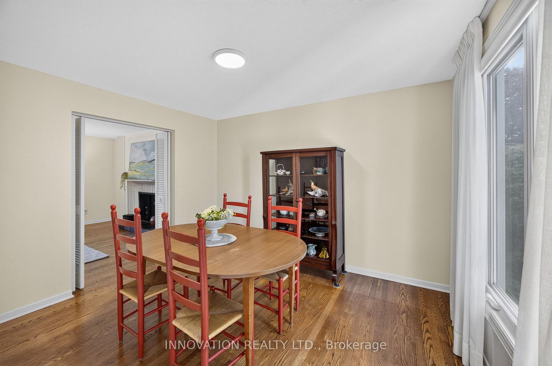 Photo 10 of 10 Welkin Crescent, Ottawa, Borden Farm/Stewart Farm/Carleton Heights/Parkwood Hills — HOMEH