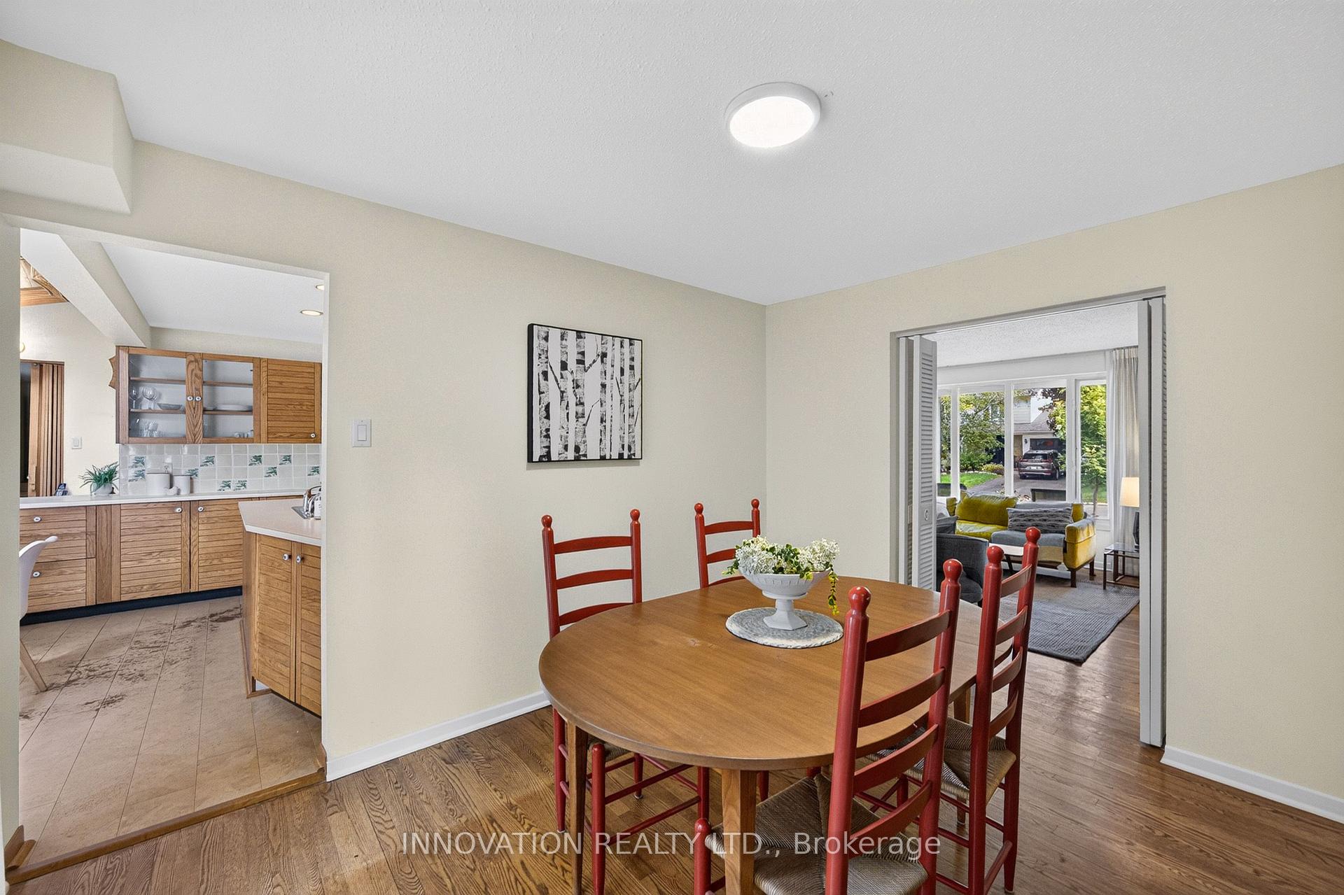 Photo 11 of 10 Welkin Crescent, Ottawa, Borden Farm/Stewart Farm/Carleton Heights/Parkwood Hills — HOMEH