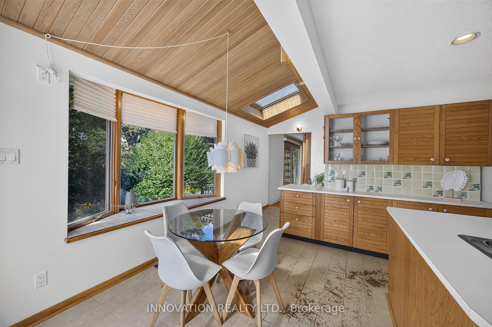 Photo 12 of 10 Welkin Crescent, Ottawa, Borden Farm/Stewart Farm/Carleton Heights/Parkwood Hills — HOMEH