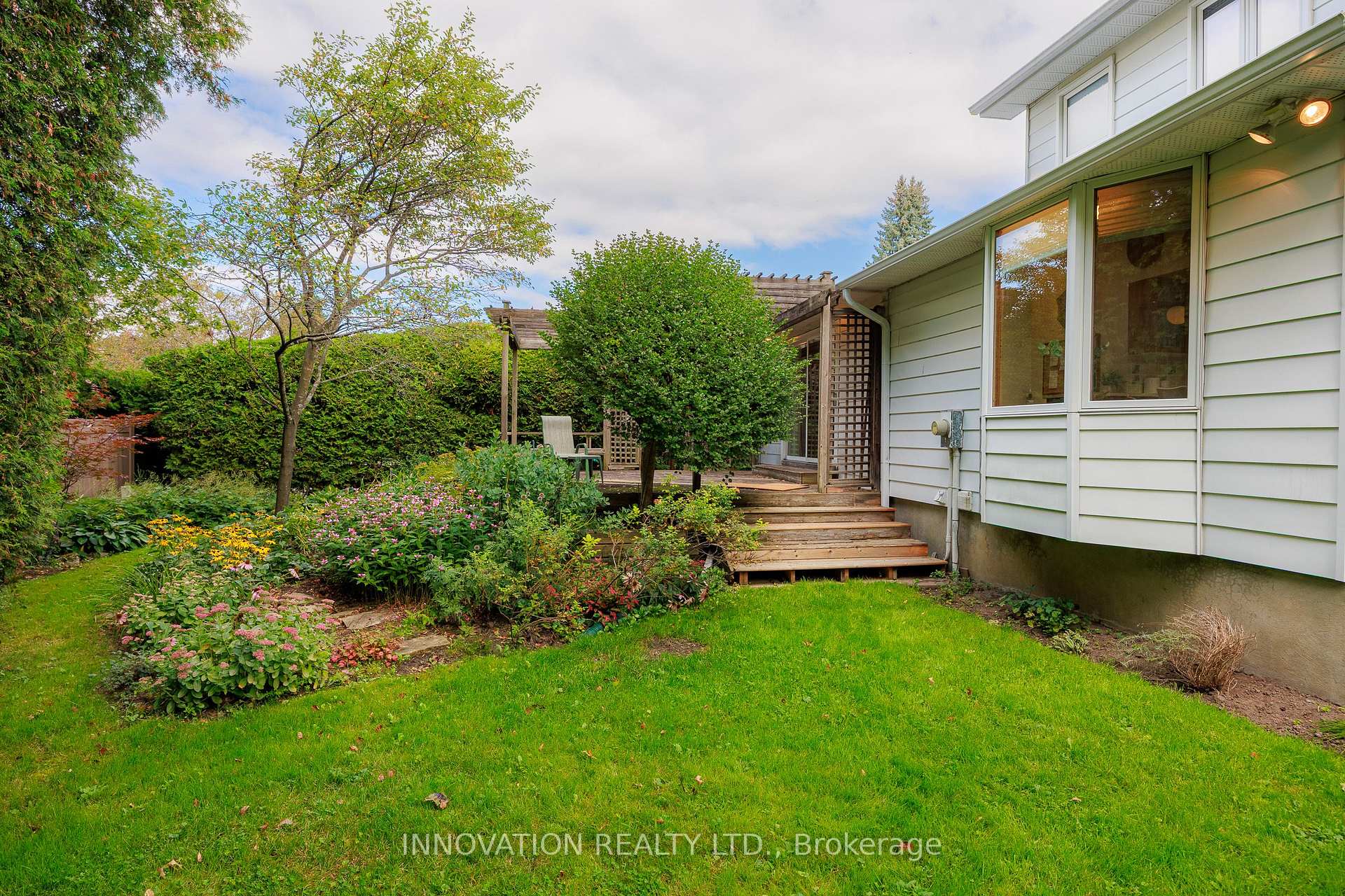 Photo 40 of 10 Welkin Crescent, Ottawa, Borden Farm/Stewart Farm/Carleton Heights/Parkwood Hills — HOMEH