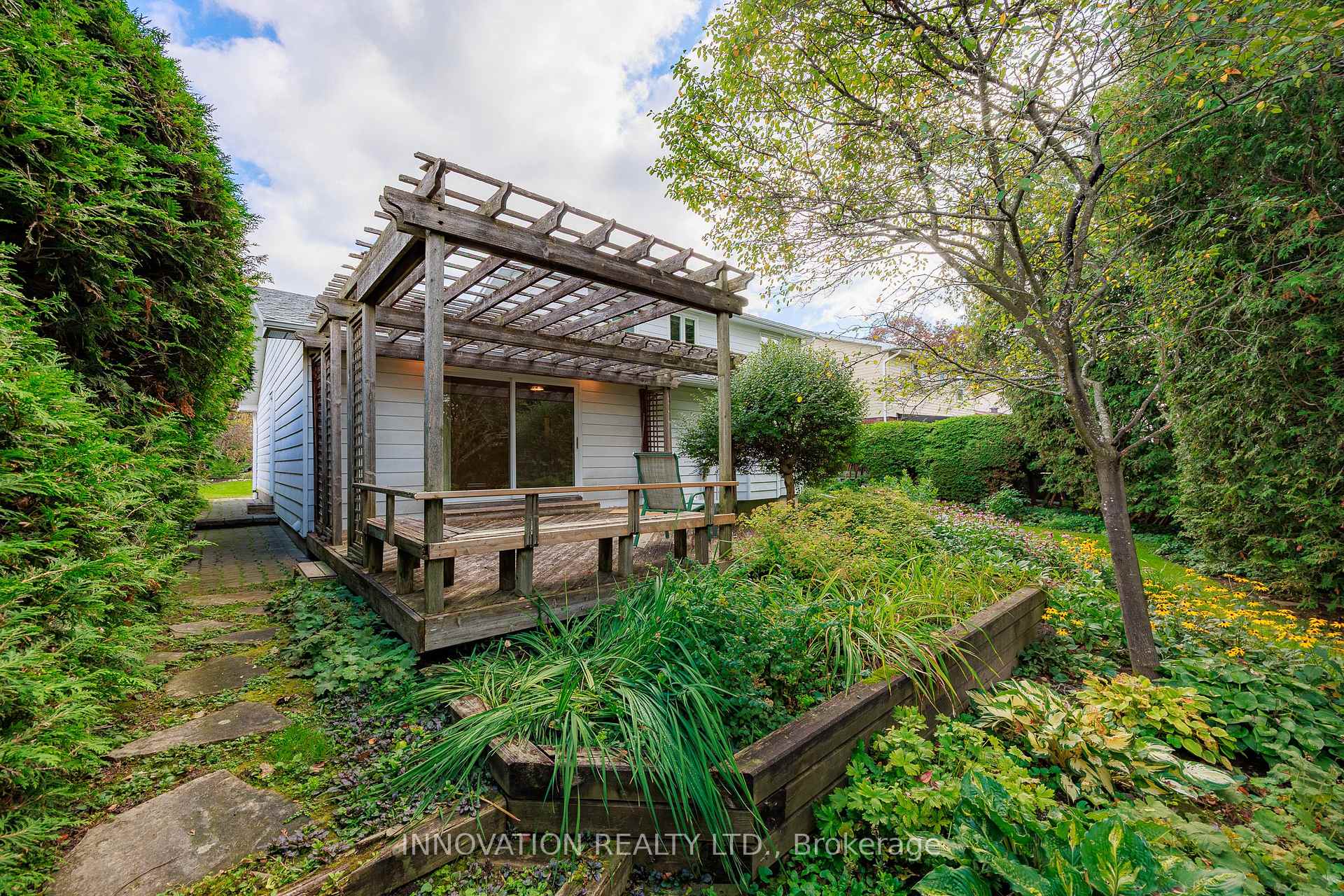 Photo 45 of 10 Welkin Crescent, Ottawa, Borden Farm/Stewart Farm/Carleton Heights/Parkwood Hills — HOMEH