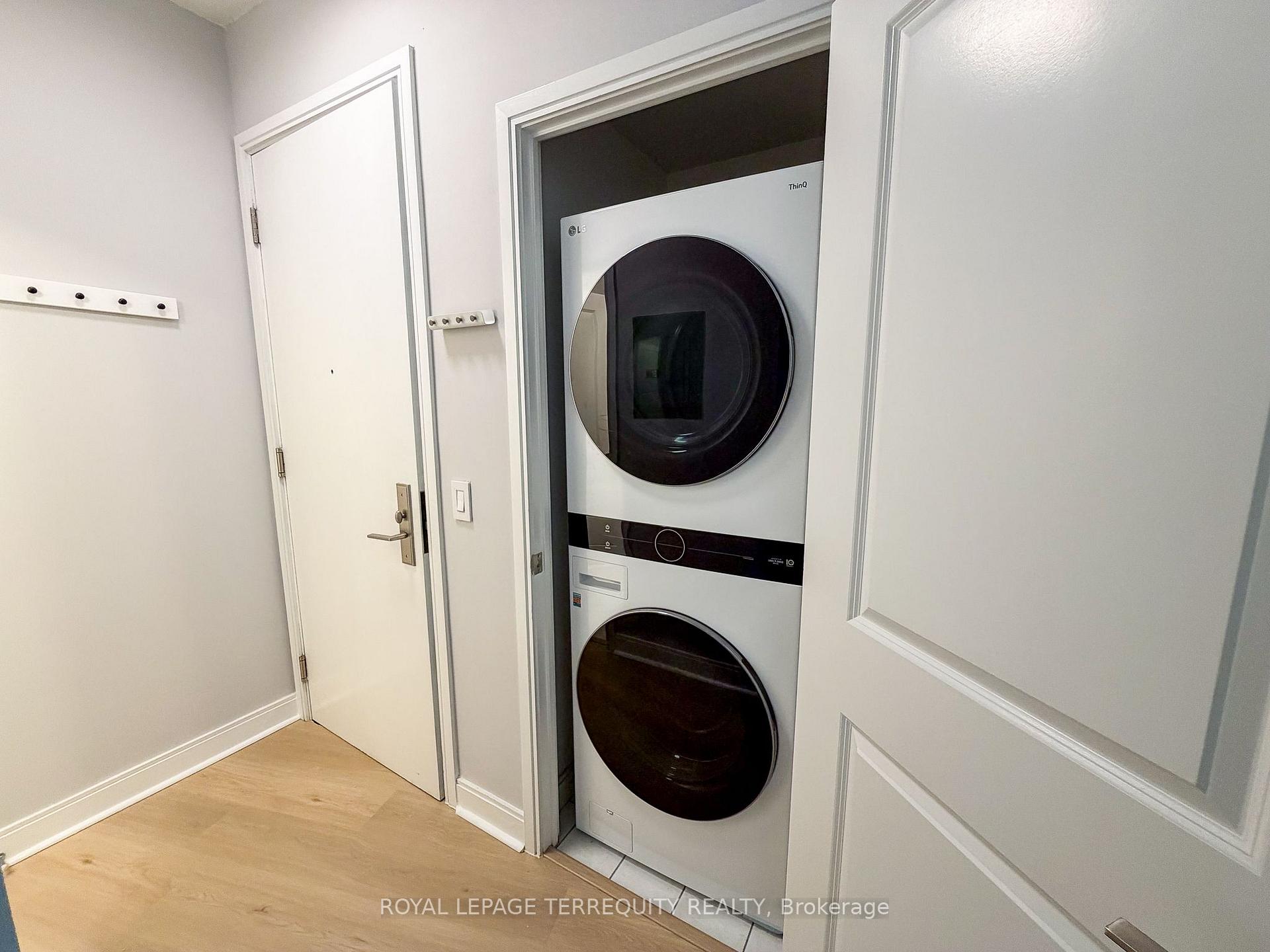 Photo 6 of Unit 311, 1 Scott Street, Toronto, Waterfront Communities — HOMEH