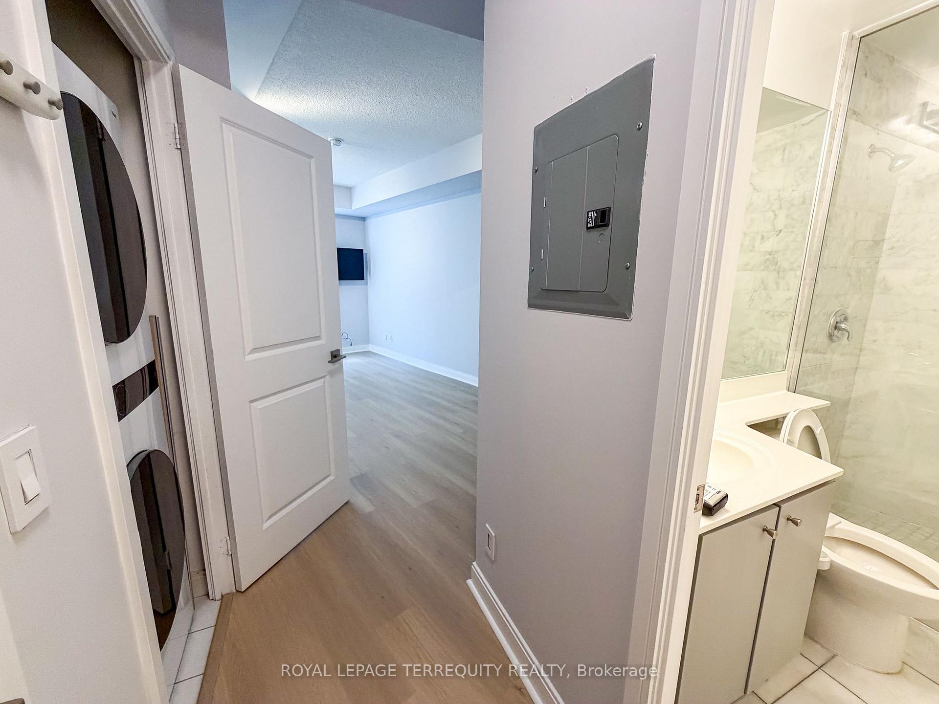 Photo 7 of Unit 311, 1 Scott Street, Toronto, Waterfront Communities — HOMEH