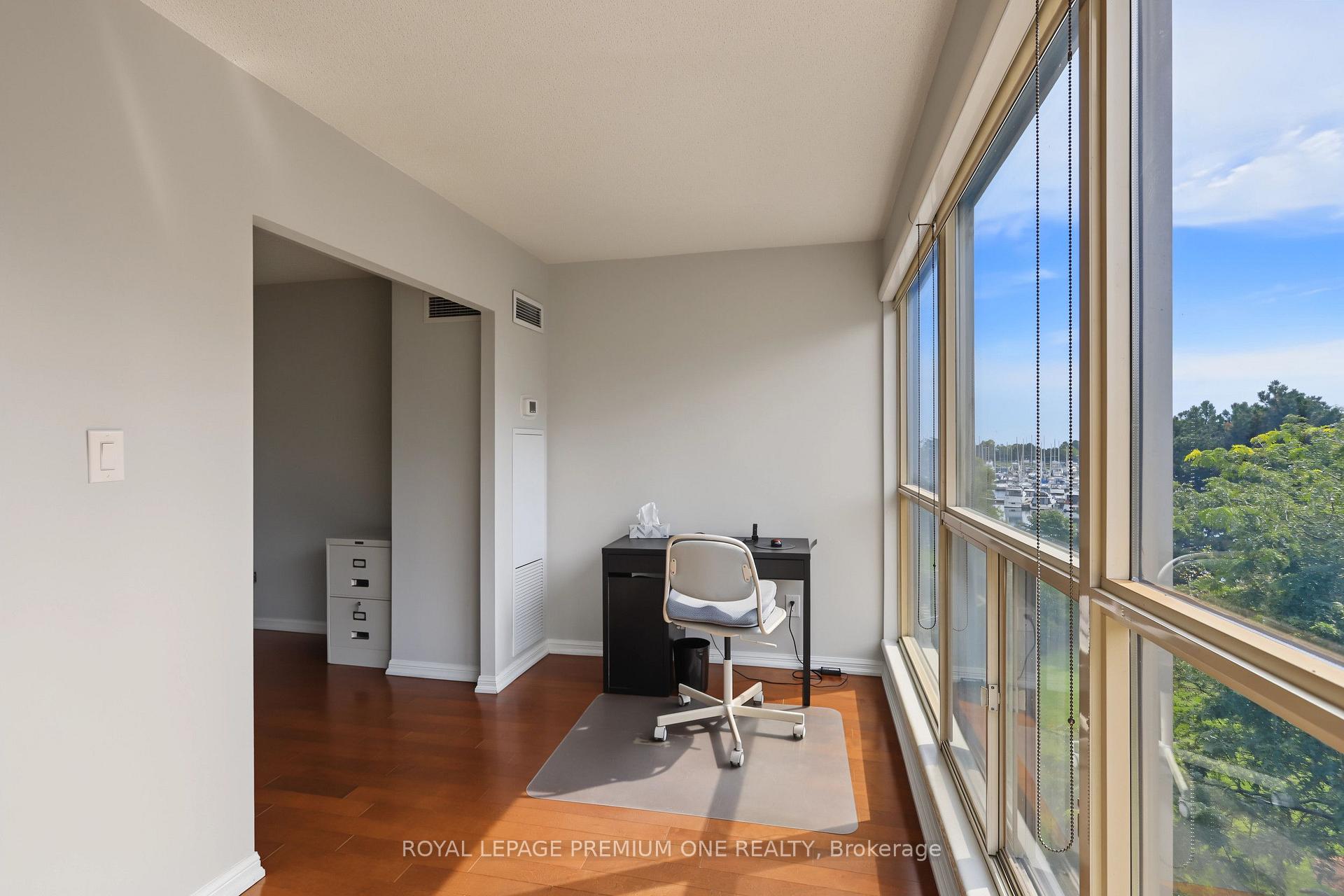 Photo 14 of 2267 Lake Shore Boulevard, Etobicoke, Mimico — HOMEH