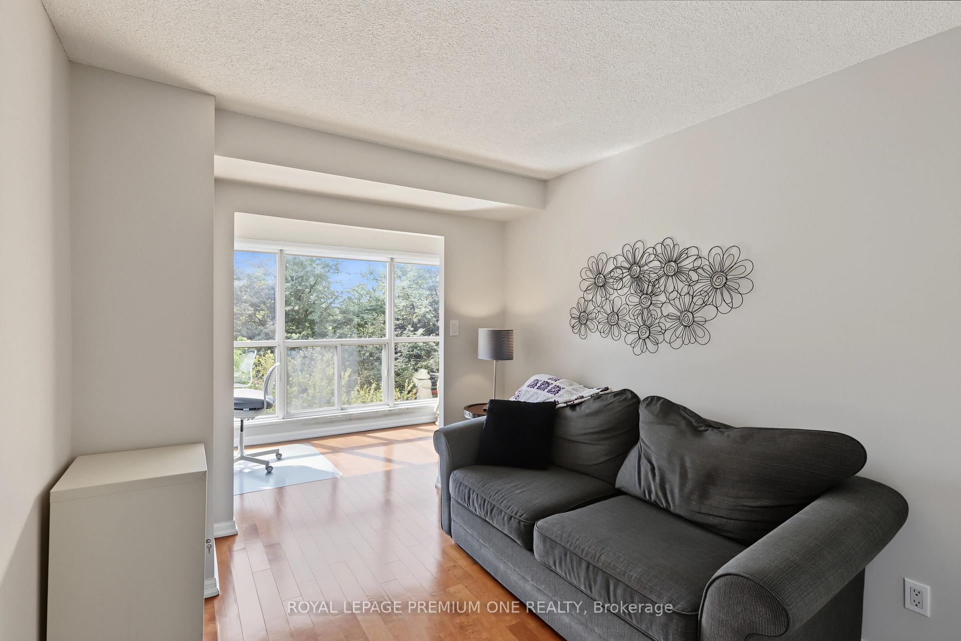 Photo 17 of 2267 Lake Shore Boulevard, Etobicoke, Mimico — HOMEH