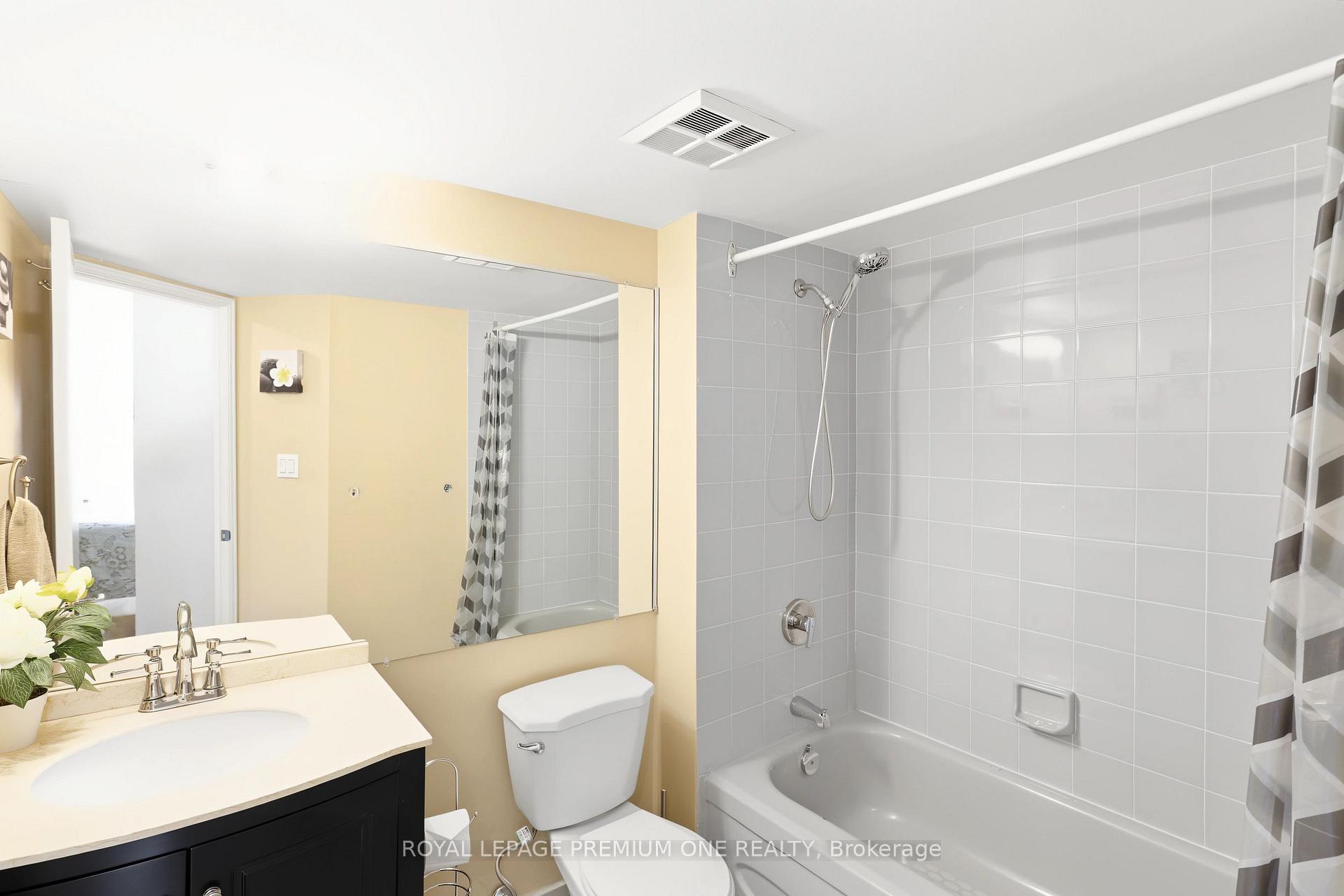 Photo 24 of 2267 Lake Shore Boulevard, Etobicoke, Mimico — HOMEH