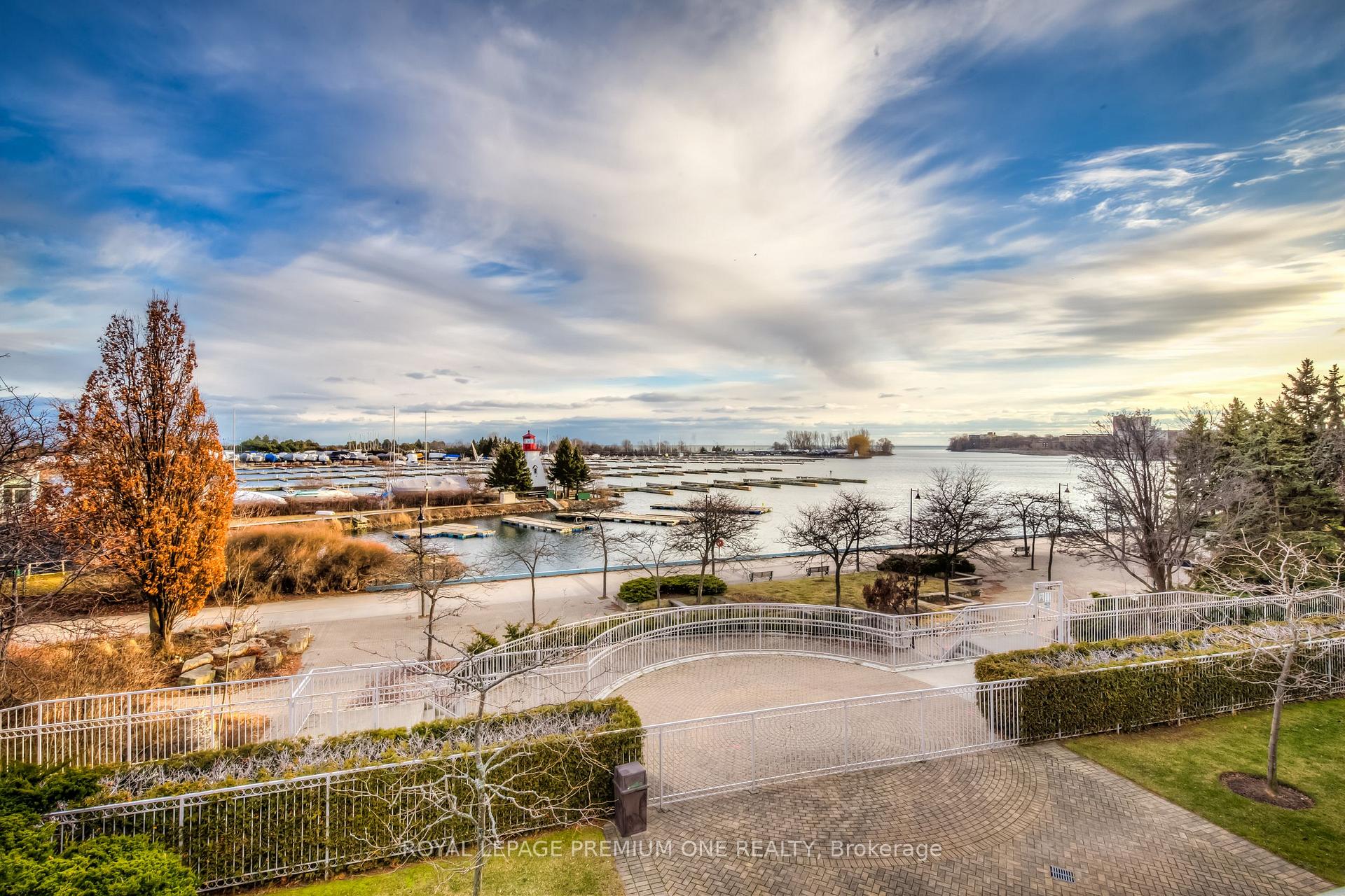 Photo 31 of 2267 Lake Shore Boulevard, Etobicoke, Mimico — HOMEH