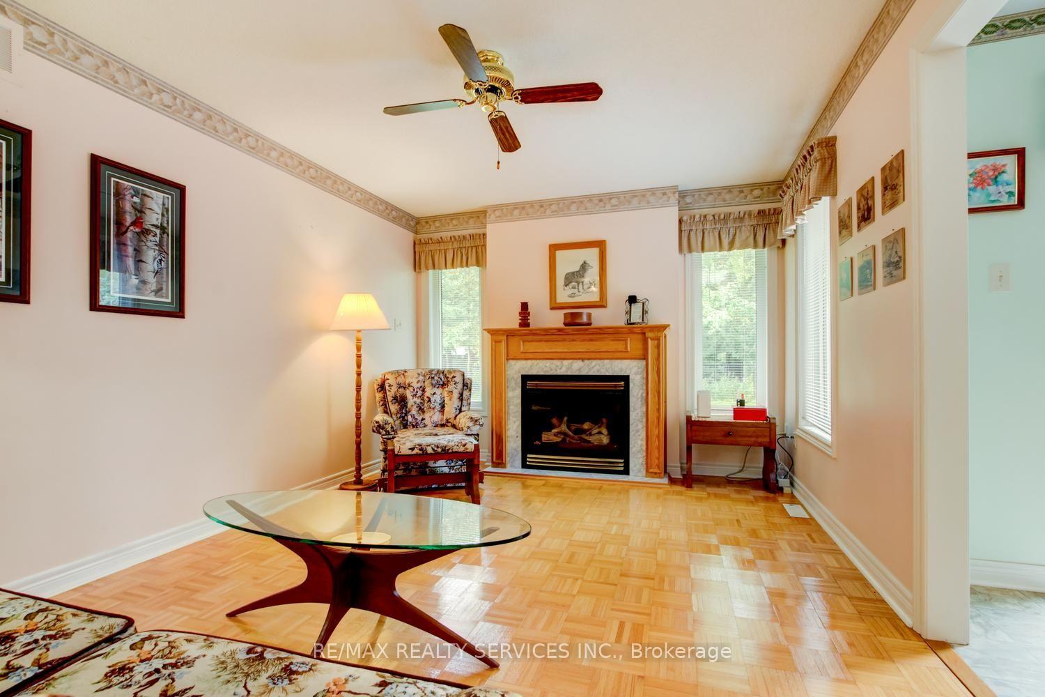 Photo 21 of 10 Brent Road, East Gwillimbury, Holland Landing — HOMEH