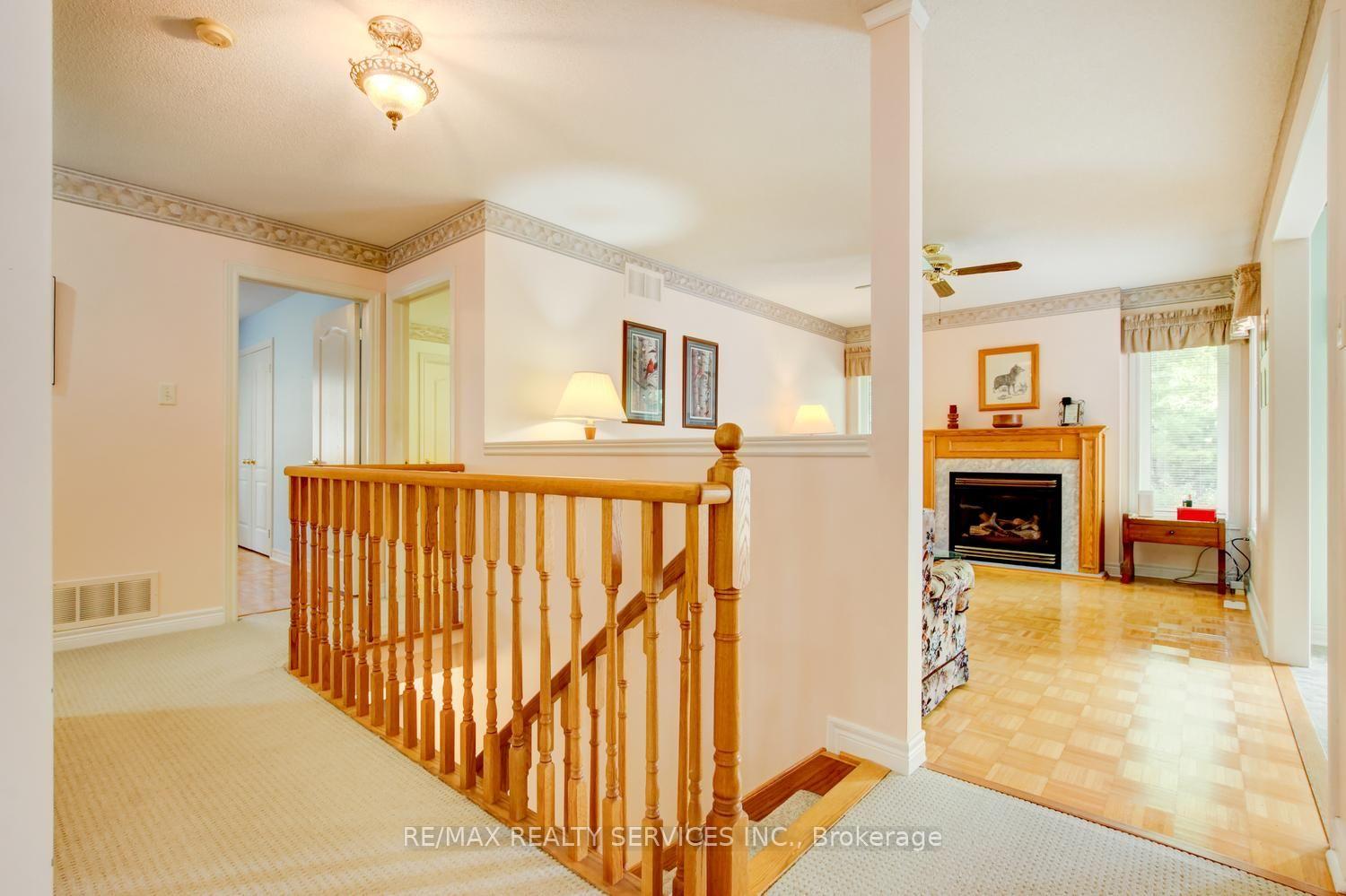 Photo 24 of 10 Brent Road, East Gwillimbury, Holland Landing — HOMEH
