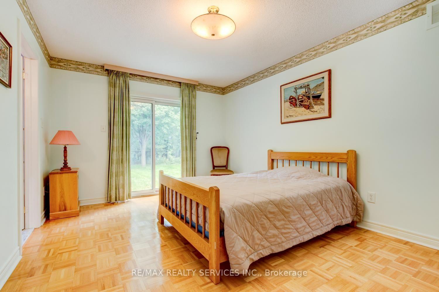 Photo 26 of 10 Brent Road, East Gwillimbury, Holland Landing — HOMEH