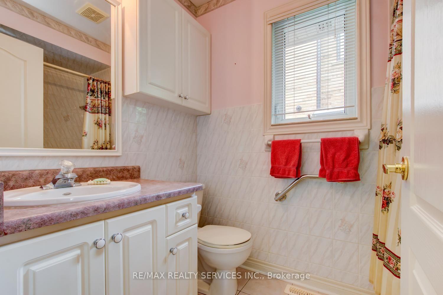 Photo 28 of 10 Brent Road, East Gwillimbury, Holland Landing — HOMEH