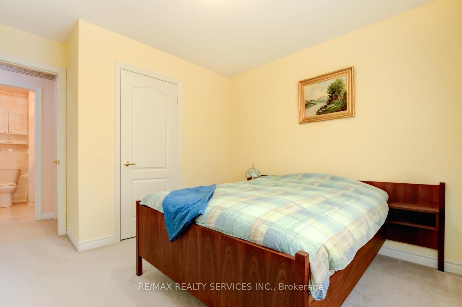 Photo 31 of 10 Brent Road, East Gwillimbury, Holland Landing — HOMEH
