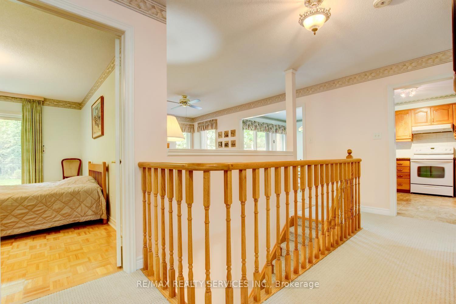 Photo 34 of 10 Brent Road, East Gwillimbury, Holland Landing — HOMEH