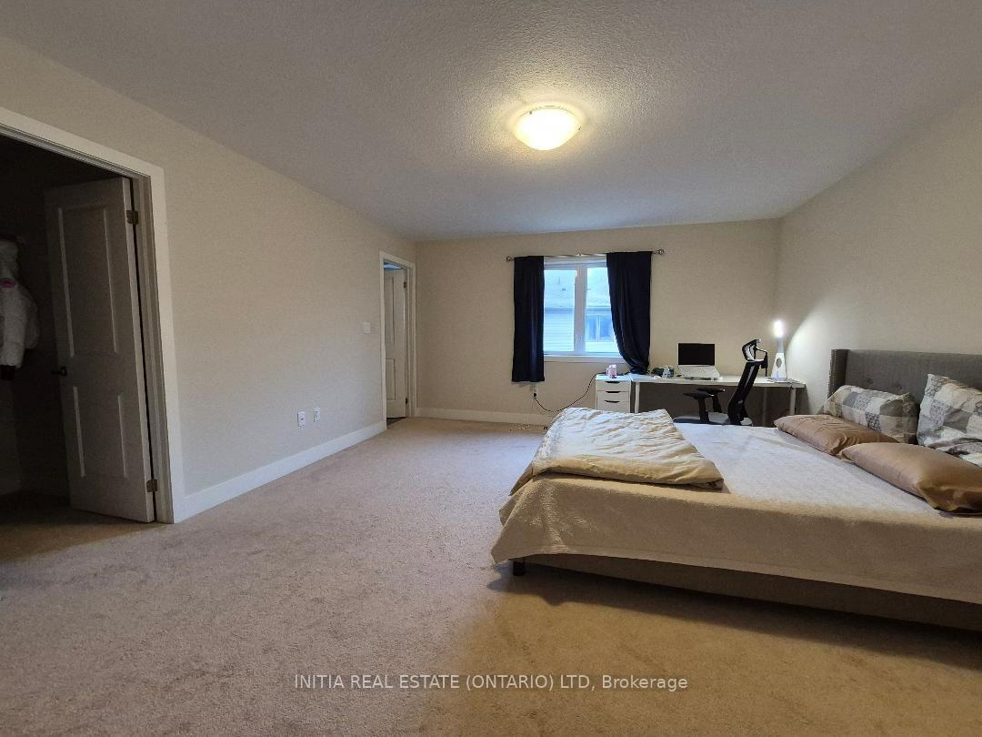 Photo 6 of Unit 109, 1960 Dalmagarry Road, London, North E — HOMEH