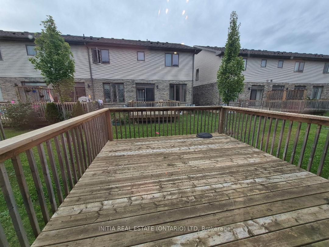 Photo 13 of Unit 109, 1960 Dalmagarry Road, London, North E — HOMEH