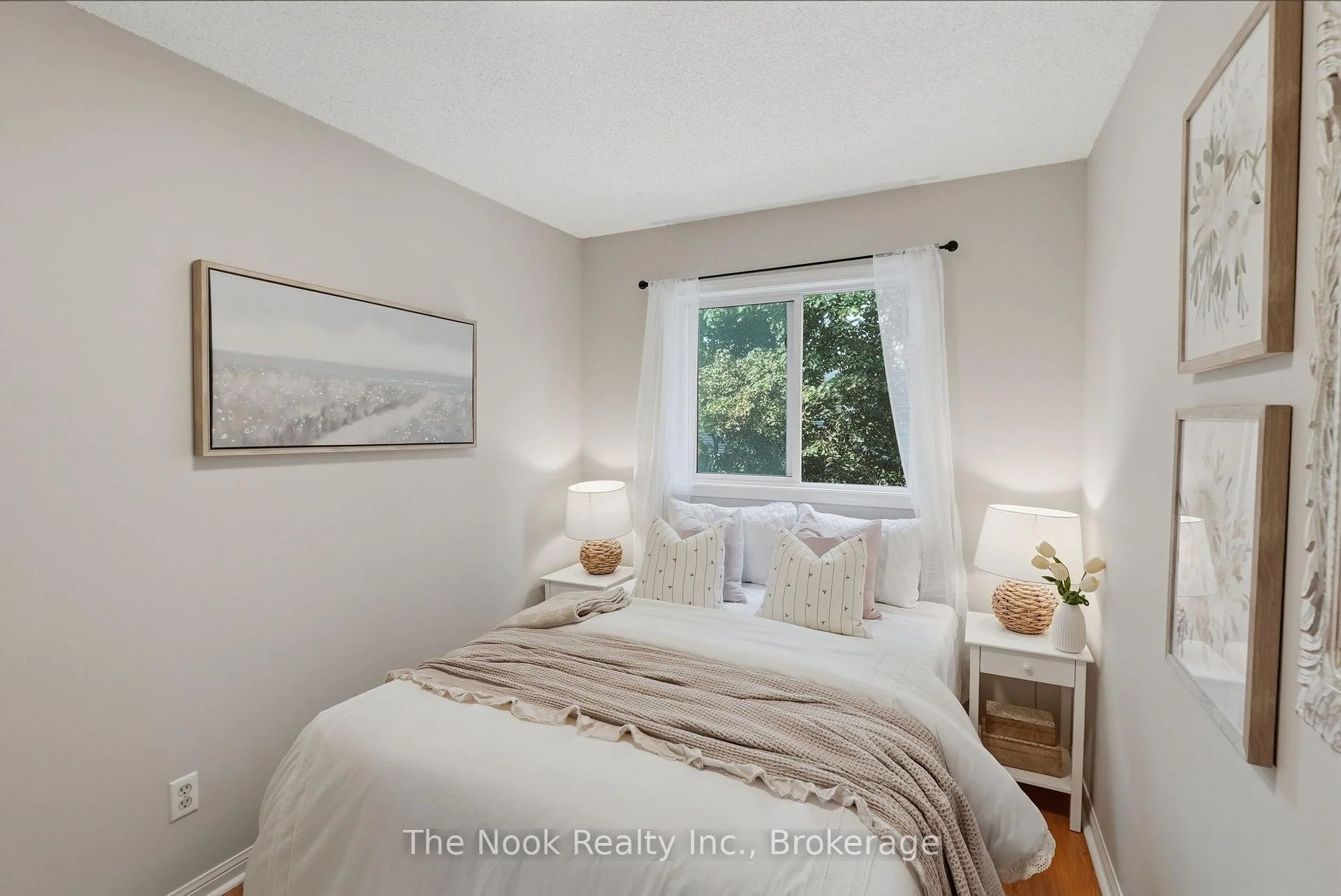 Photo 37 of 33 Aspen Park Way, Whitby, Downtown Whitby — HOMEH