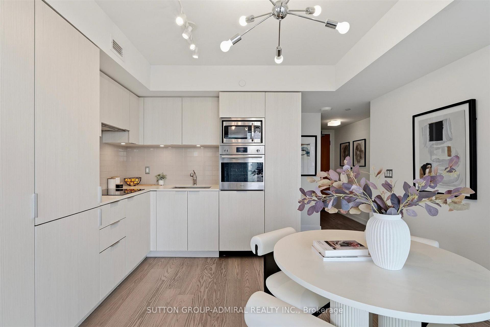 Photo 6 of Unit 3411, 11 Wellesley Street, Toronto, Bay Street Corridor — HOMEH