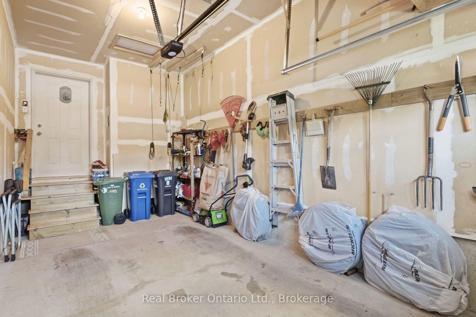 Photo 40 of 4 Thornton Street, Guelph, Grange Road — HOMEH