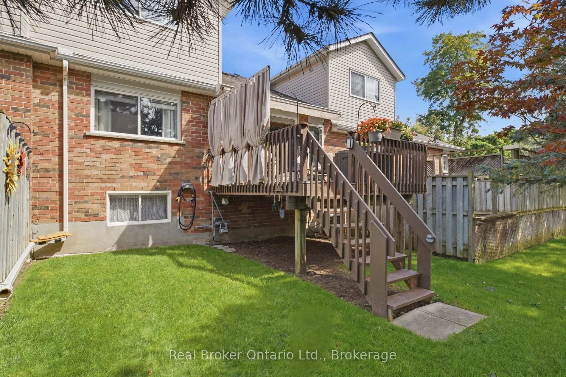 Photo 46 of 4 Thornton Street, Guelph, Grange Road — HOMEH