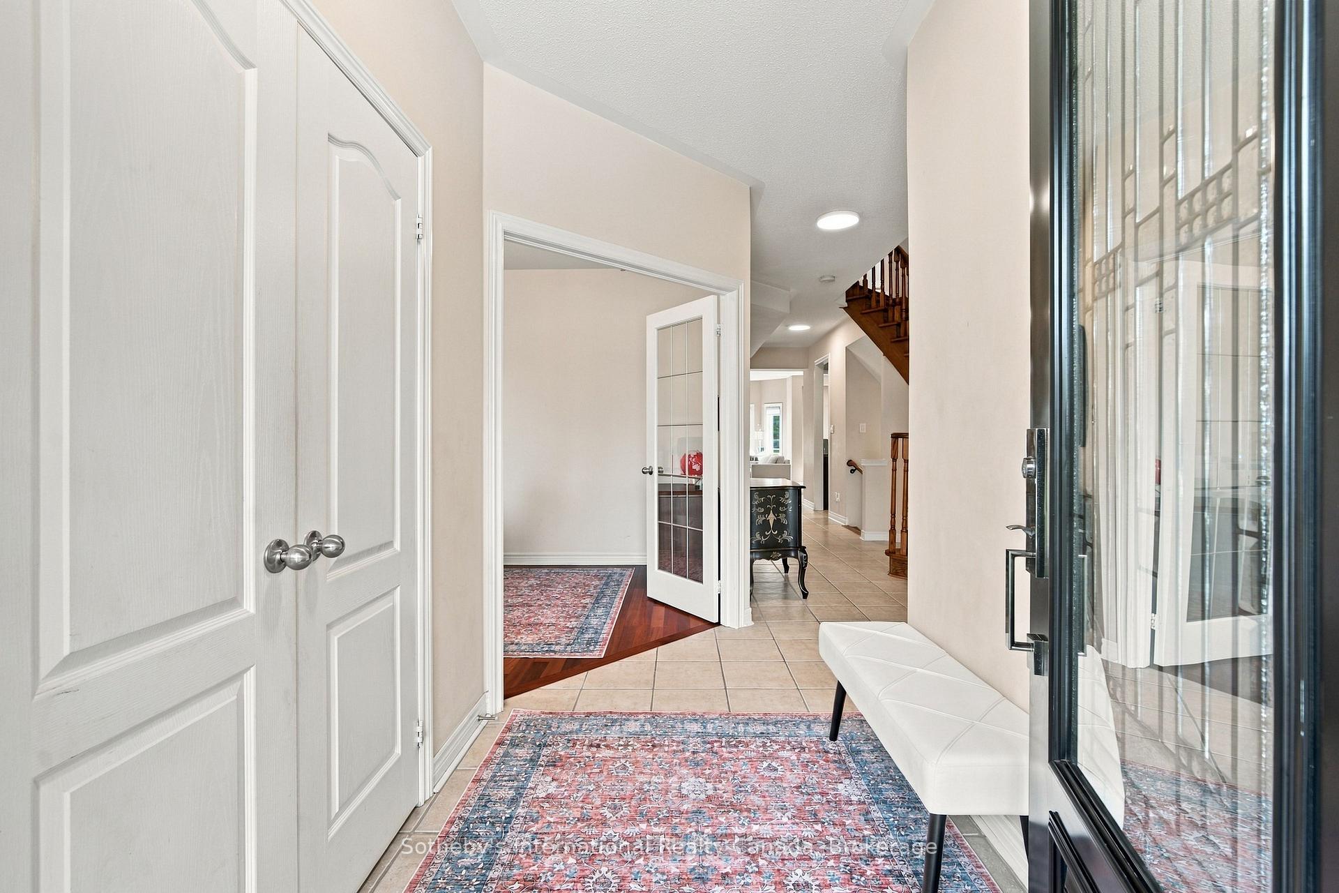 Photo 6 of 3352 Erin Centre Boulevard, Mississauga, Churchill Meadows — HOMEH