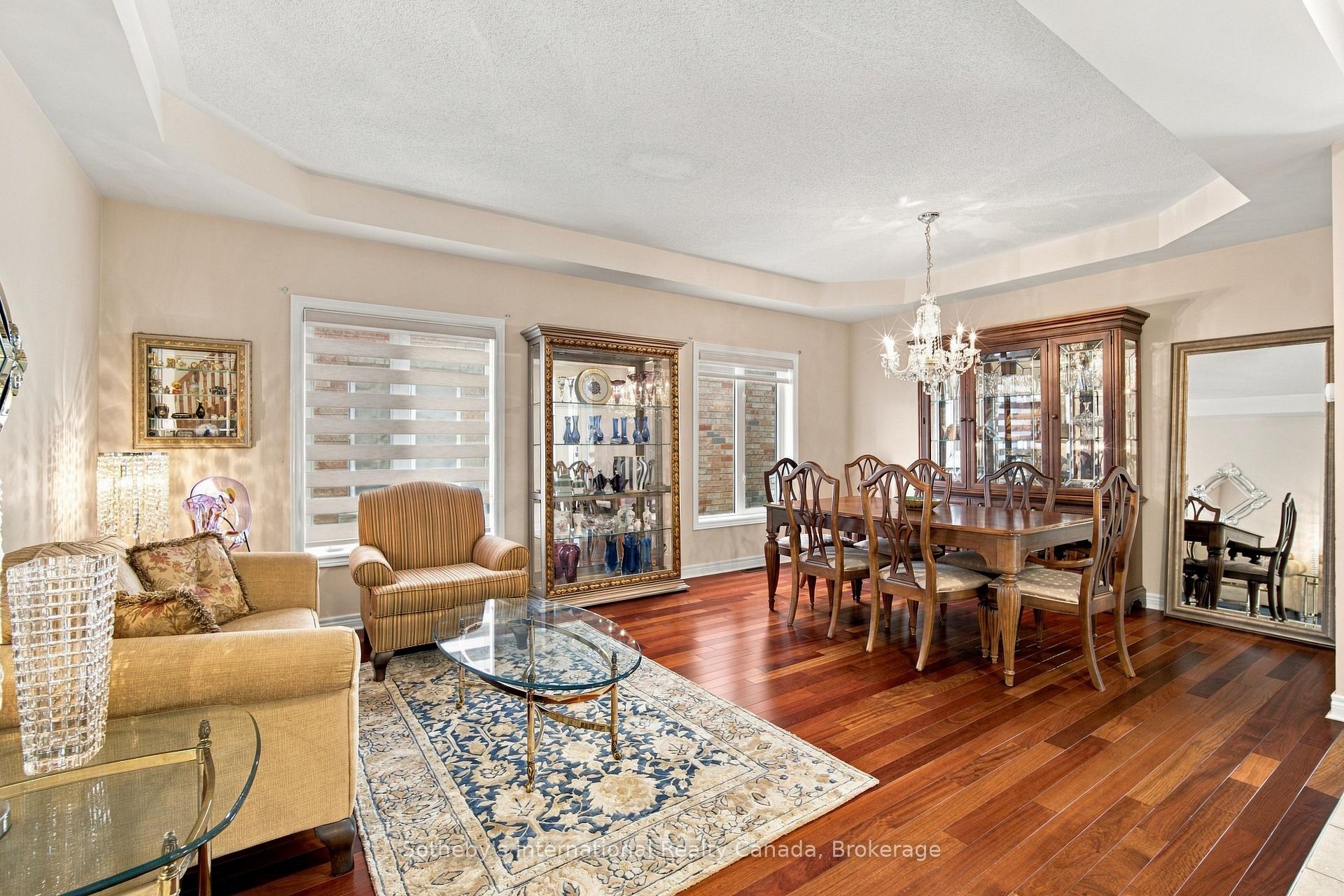 Photo 9 of 3352 Erin Centre Boulevard, Mississauga, Churchill Meadows — HOMEH