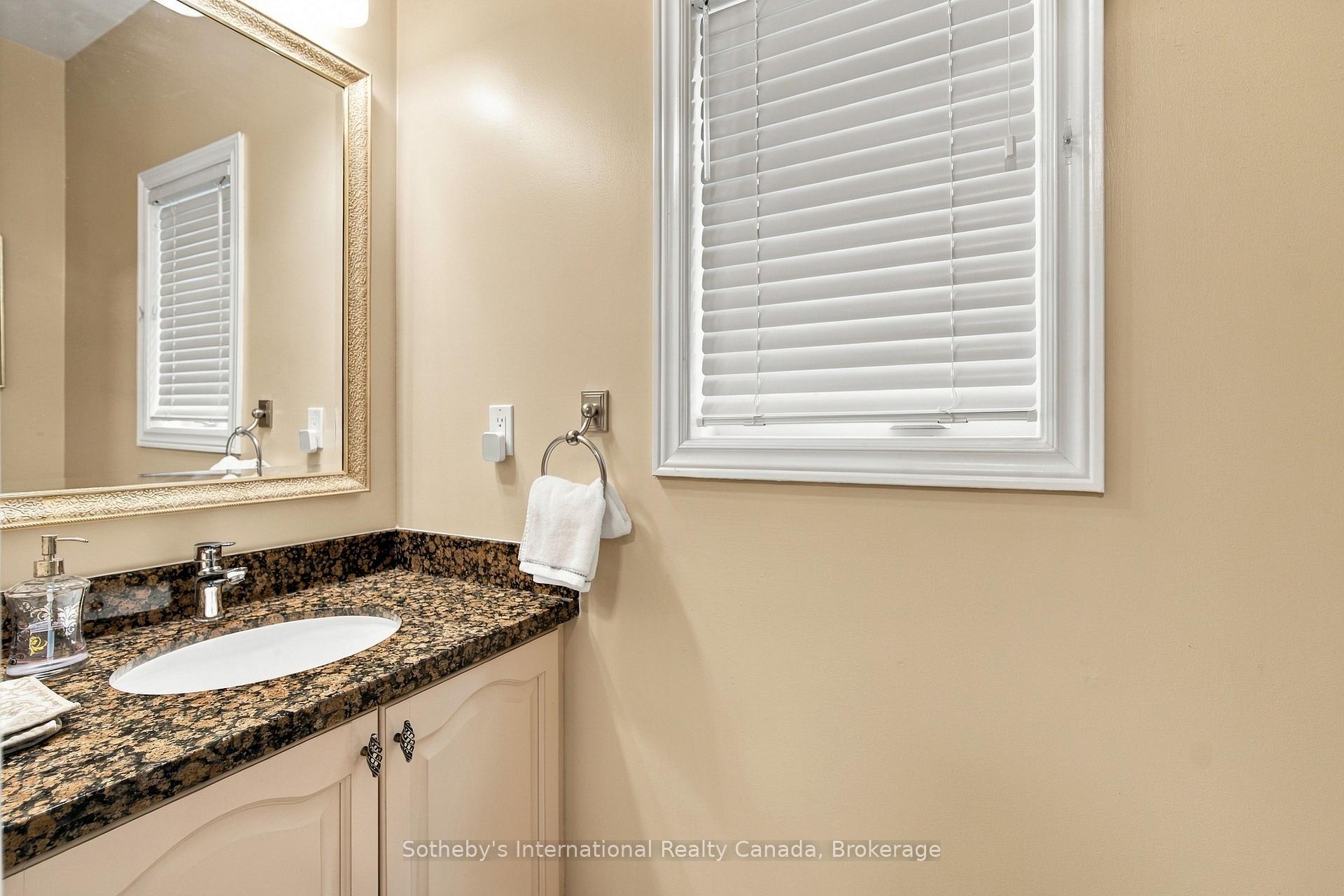 Photo 15 of 3352 Erin Centre Boulevard, Mississauga, Churchill Meadows — HOMEH