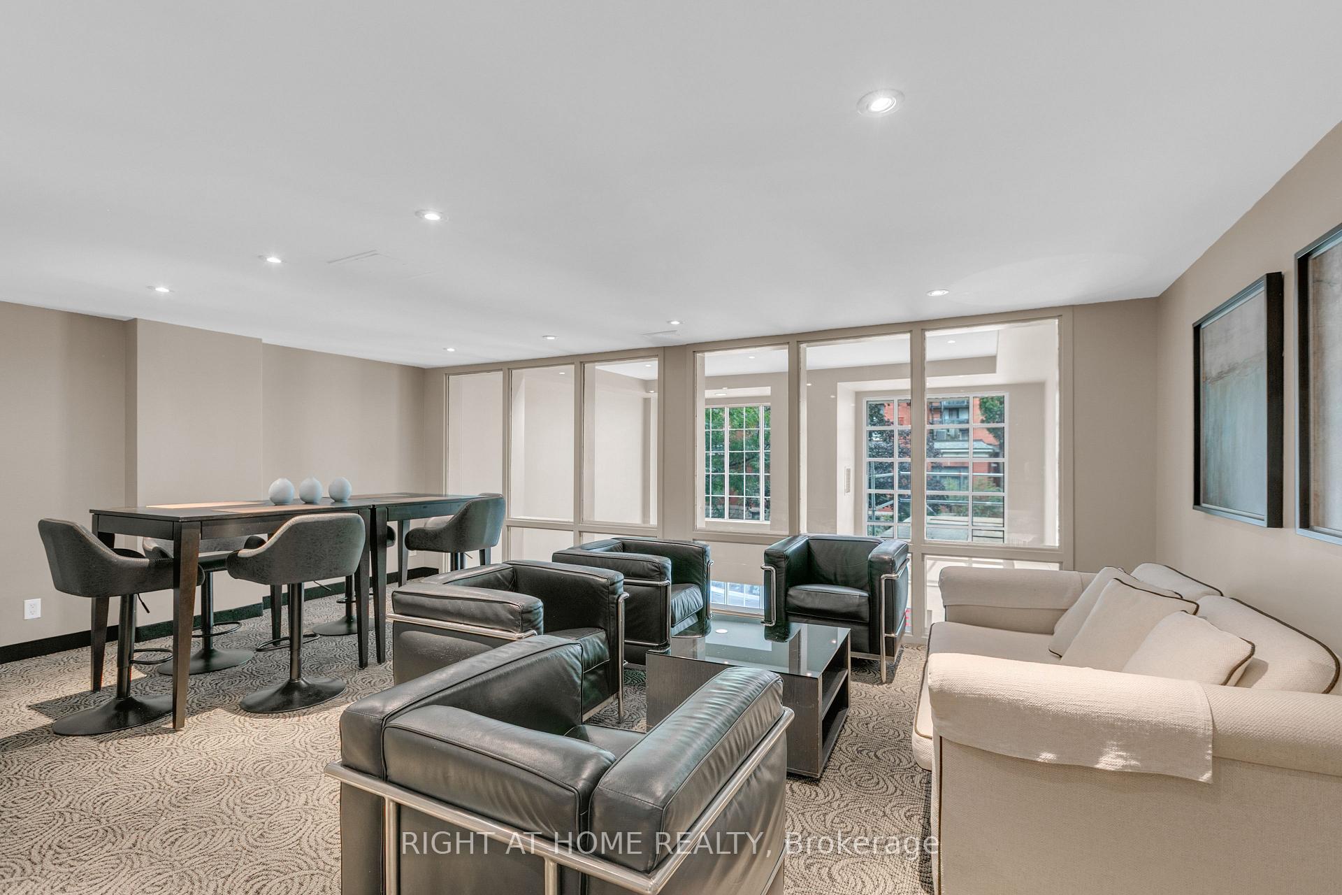 Photo 6 of Unit 708, 138 Somerset Street W, Ottawa, Ottawa Centre/Golden Triangle — HOMEH
