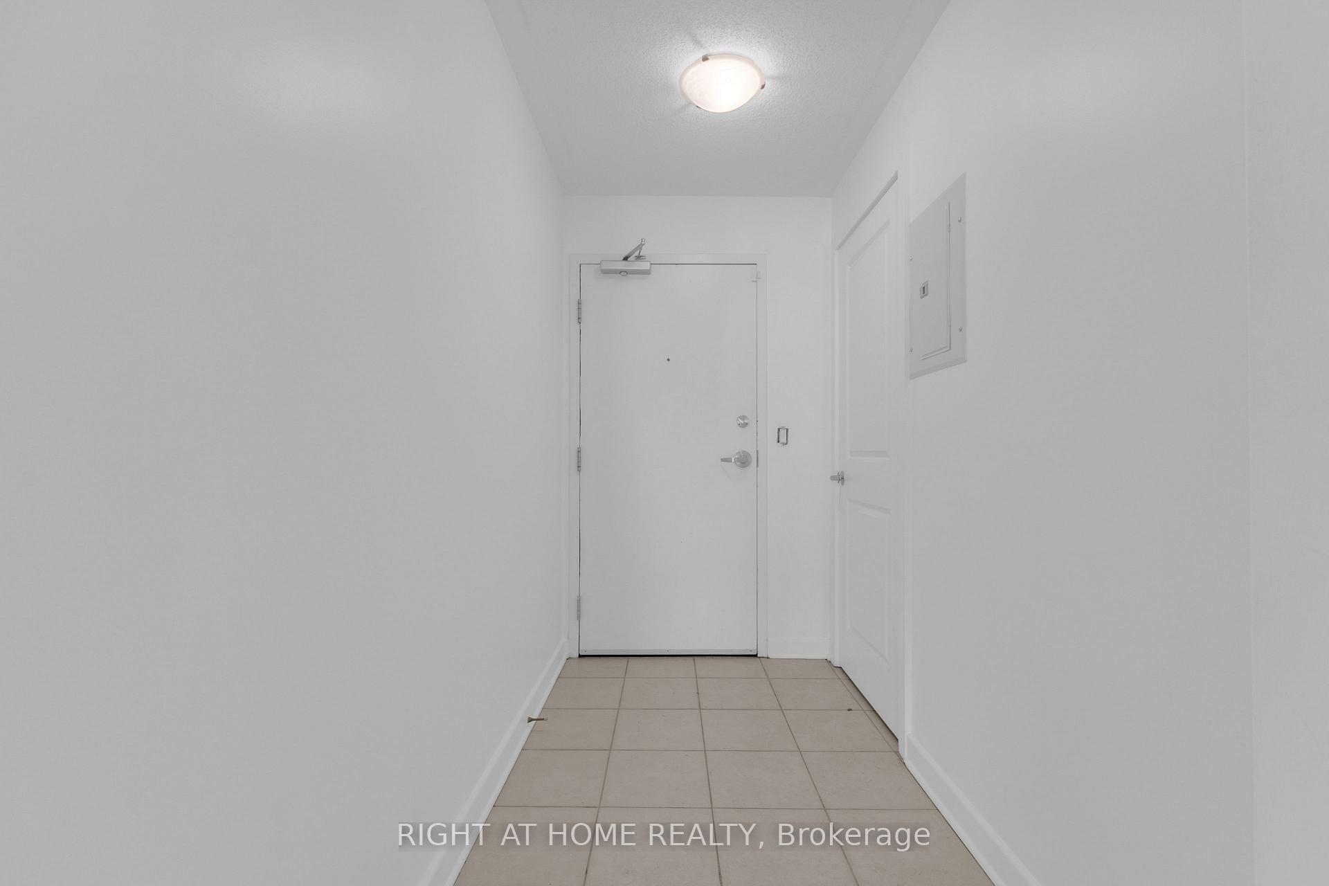 Photo 7 of Unit 708, 138 Somerset Street W, Ottawa, Ottawa Centre/Golden Triangle — HOMEH