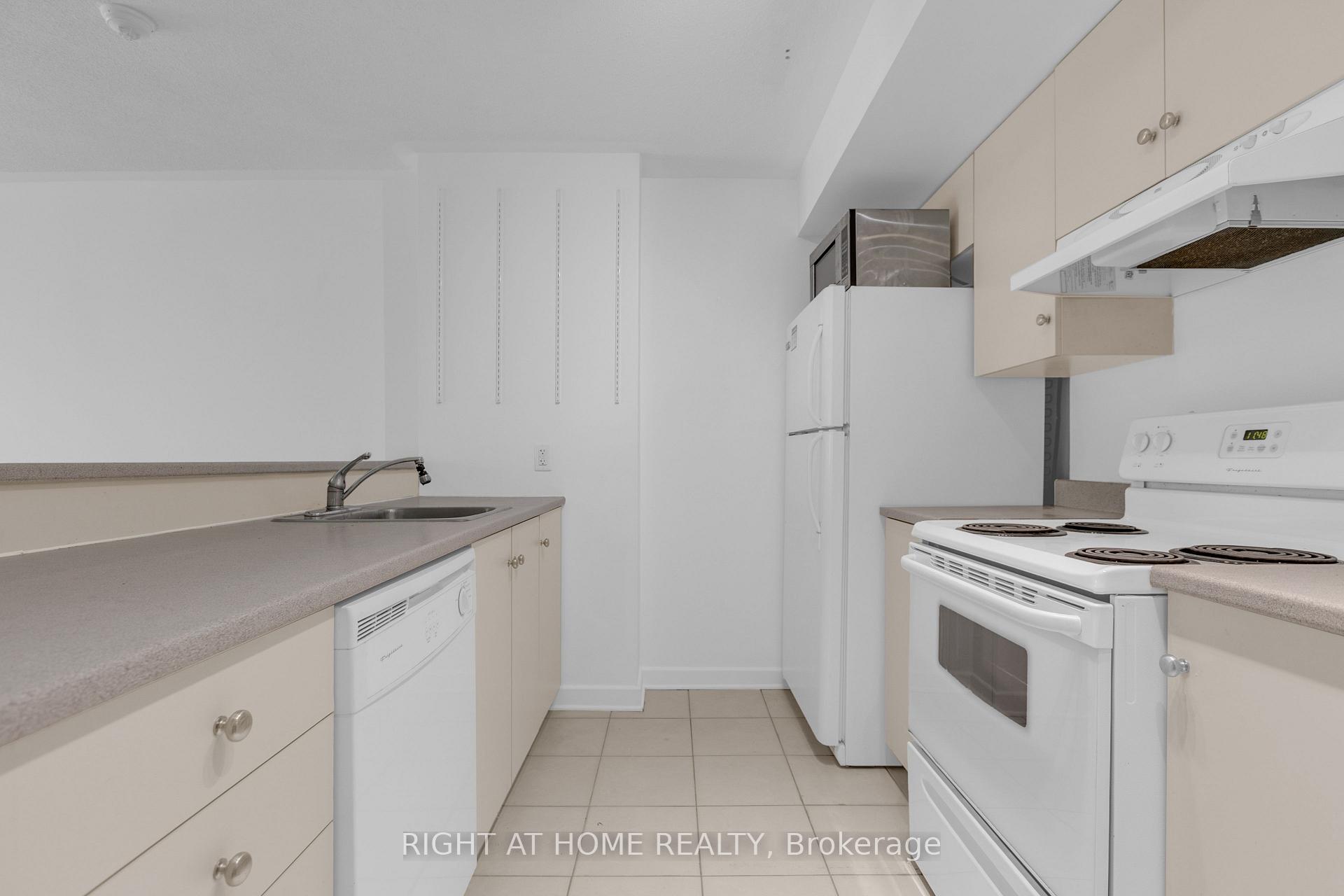 Photo 9 of Unit 708, 138 Somerset Street W, Ottawa, Ottawa Centre/Golden Triangle — HOMEH