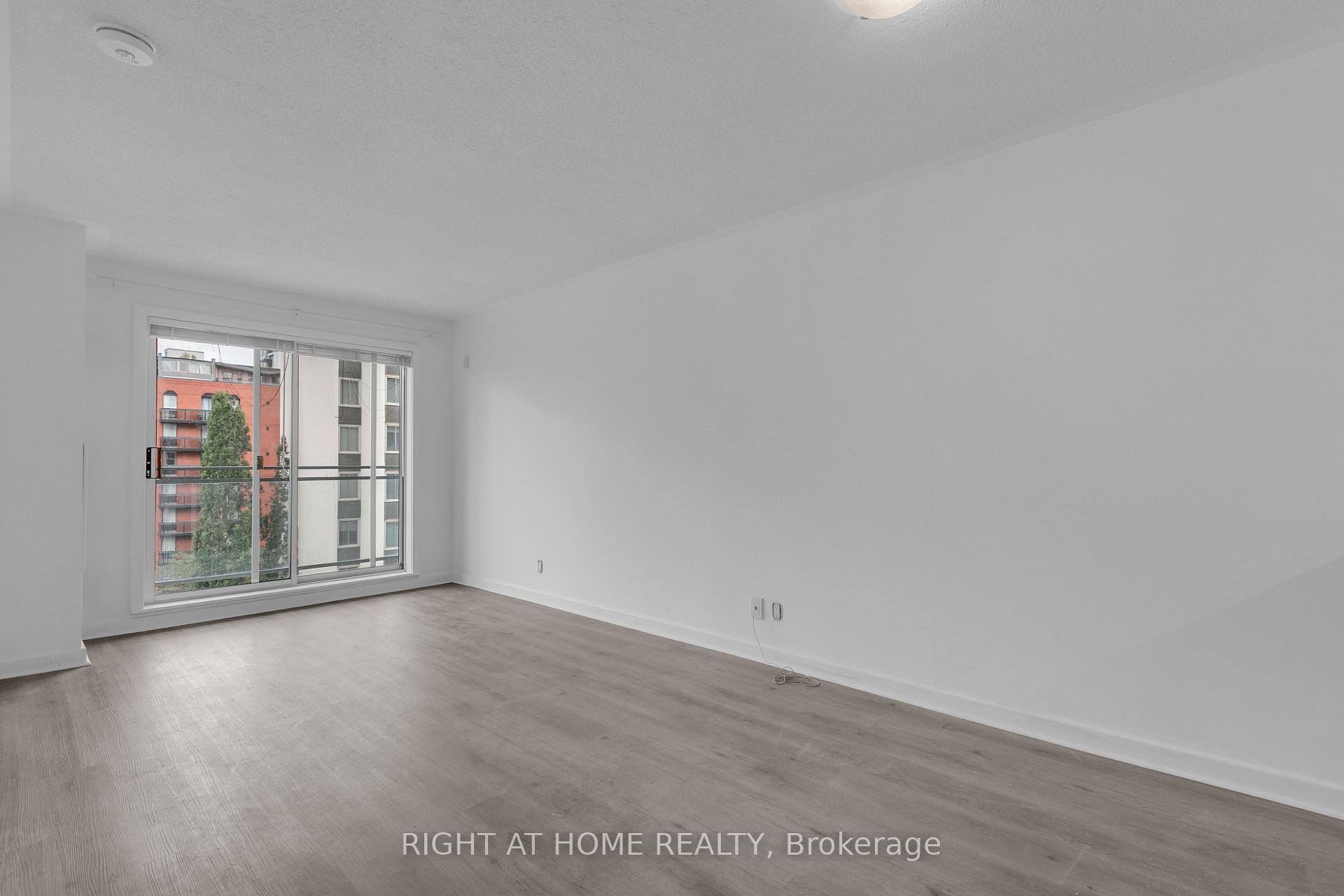 Photo 11 of Unit 708, 138 Somerset Street W, Ottawa, Ottawa Centre/Golden Triangle — HOMEH