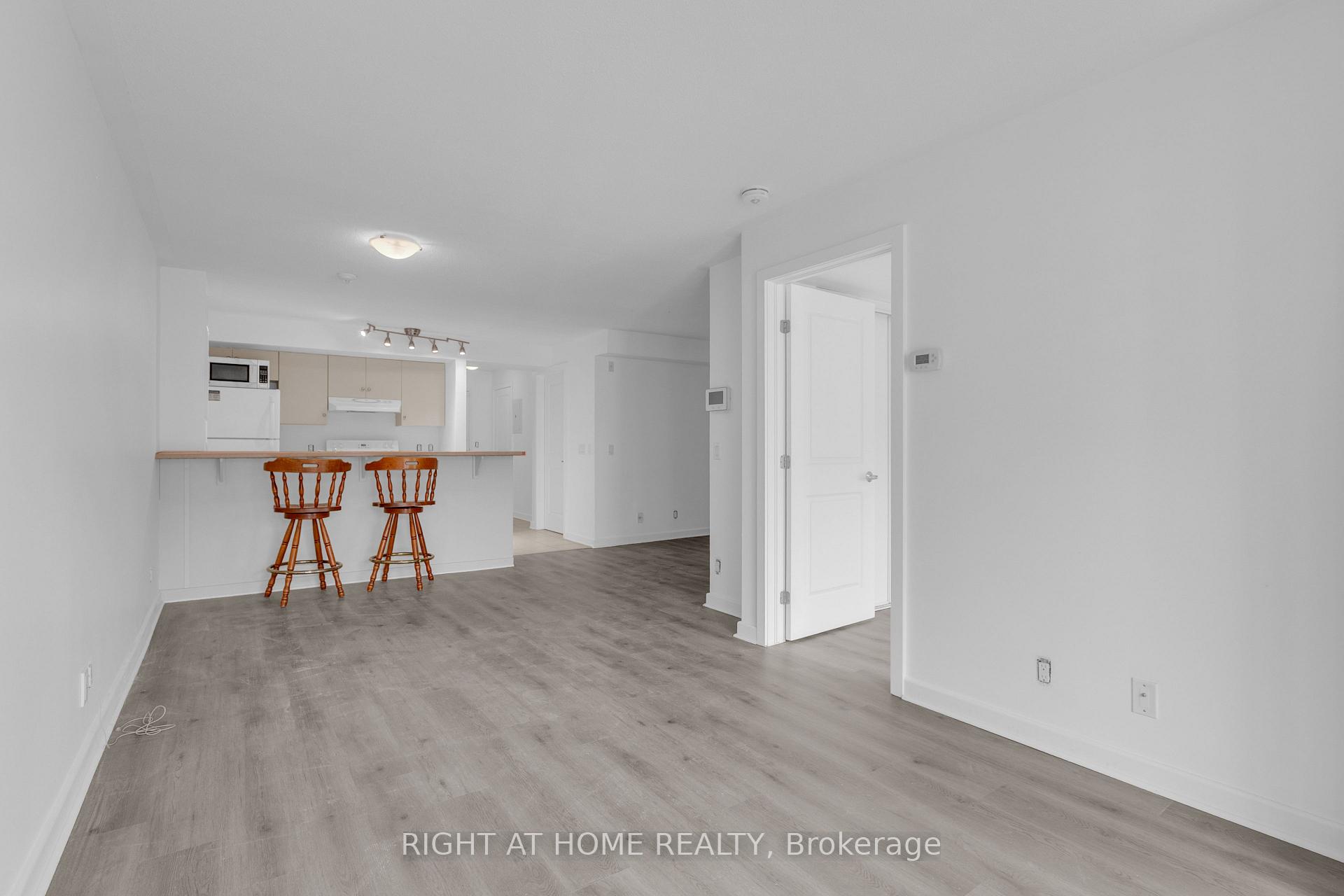 Photo 16 of Unit 708, 138 Somerset Street W, Ottawa, Ottawa Centre/Golden Triangle — HOMEH