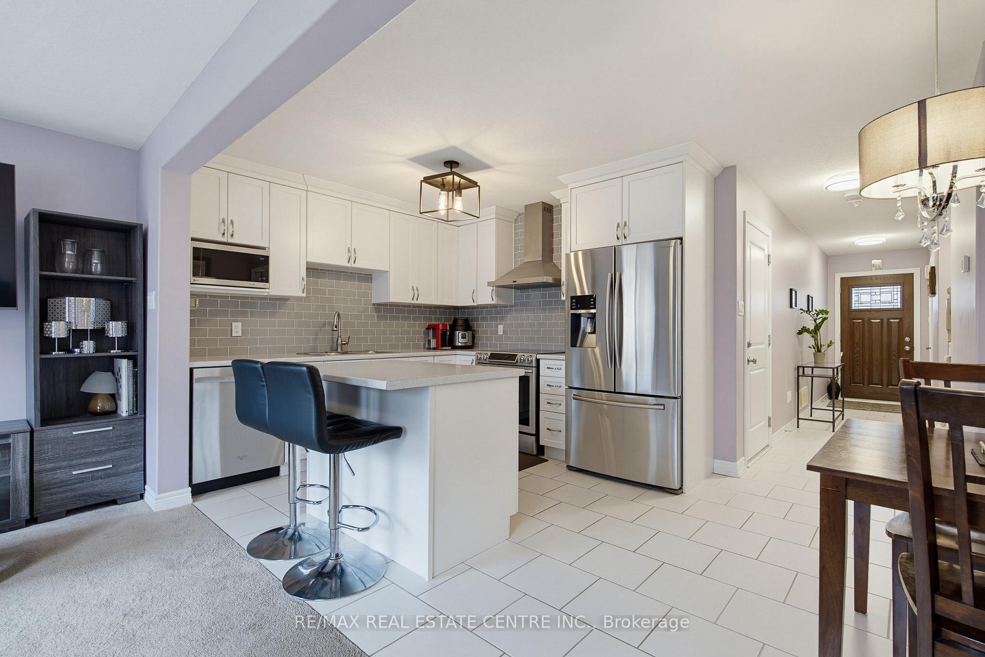 Photo 9 of Unit 69, 124 Parkinson Crescent, Orangeville — HOMEH