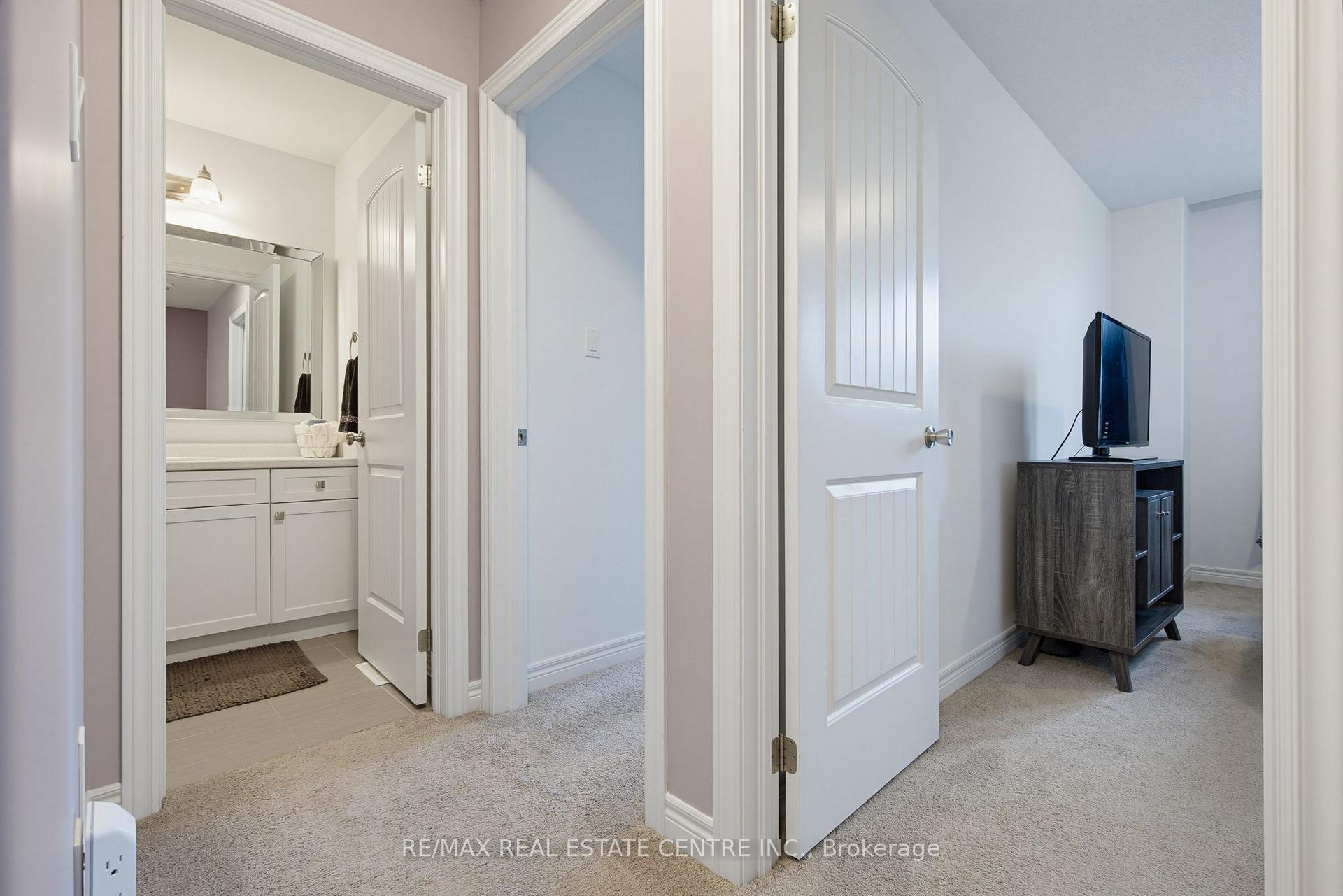 Photo 22 of Unit 69, 124 Parkinson Crescent, Orangeville — HOMEH