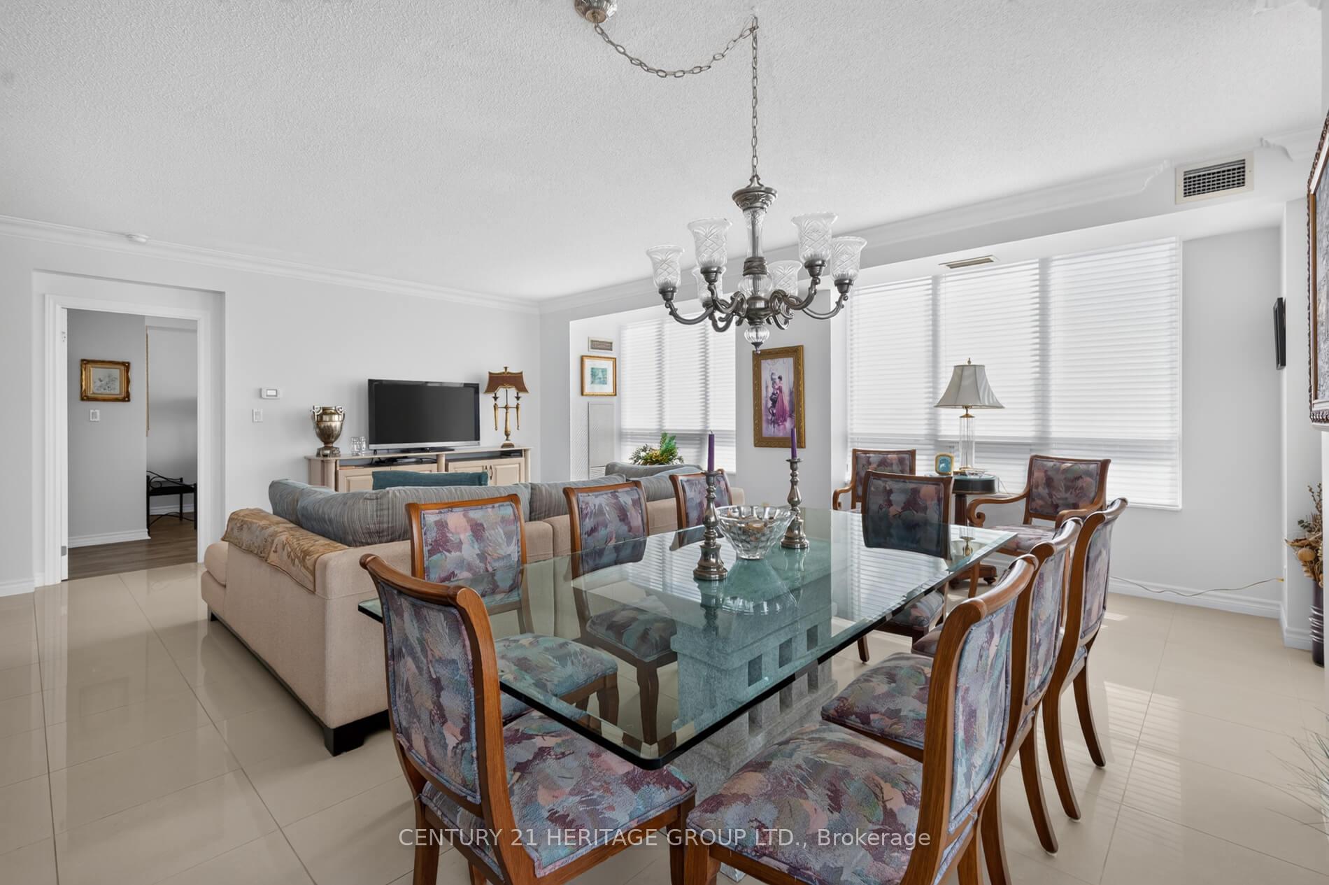 Photo 9 of Unit 905, 88 Promenade Circle, Vaughan, Brownridge — HOMEH