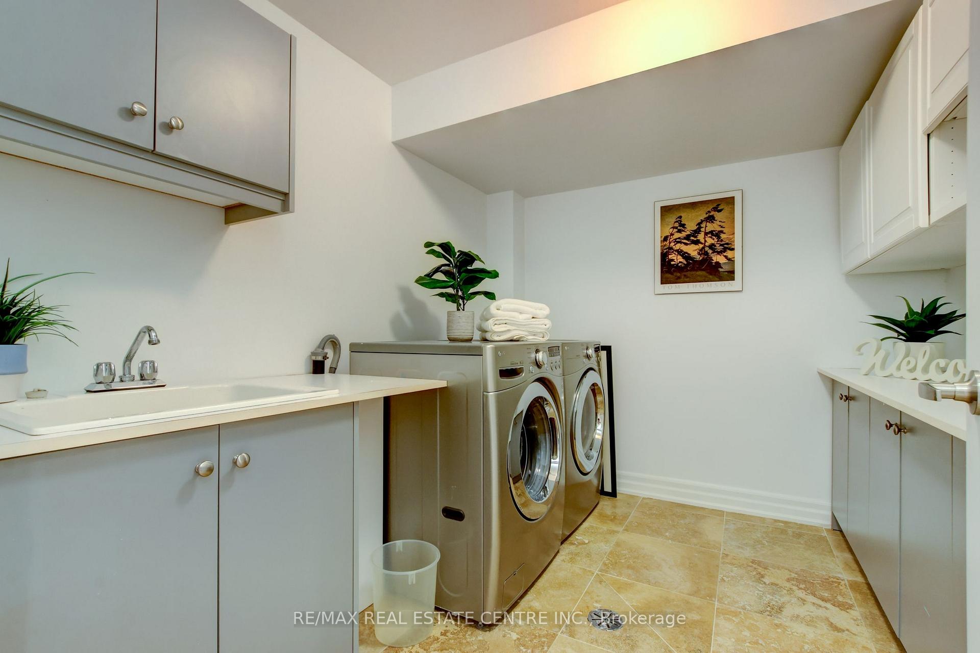 Photo 32 of 73B James Street, Etobicoke, Long Branch — HOMEH