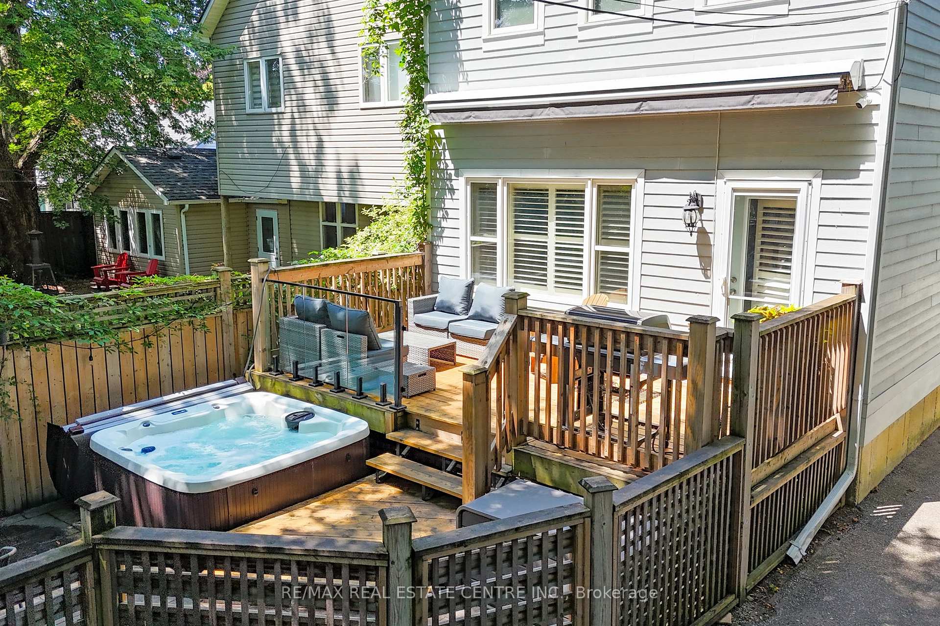 Photo 35 of 73B James Street, Etobicoke, Long Branch — HOMEH