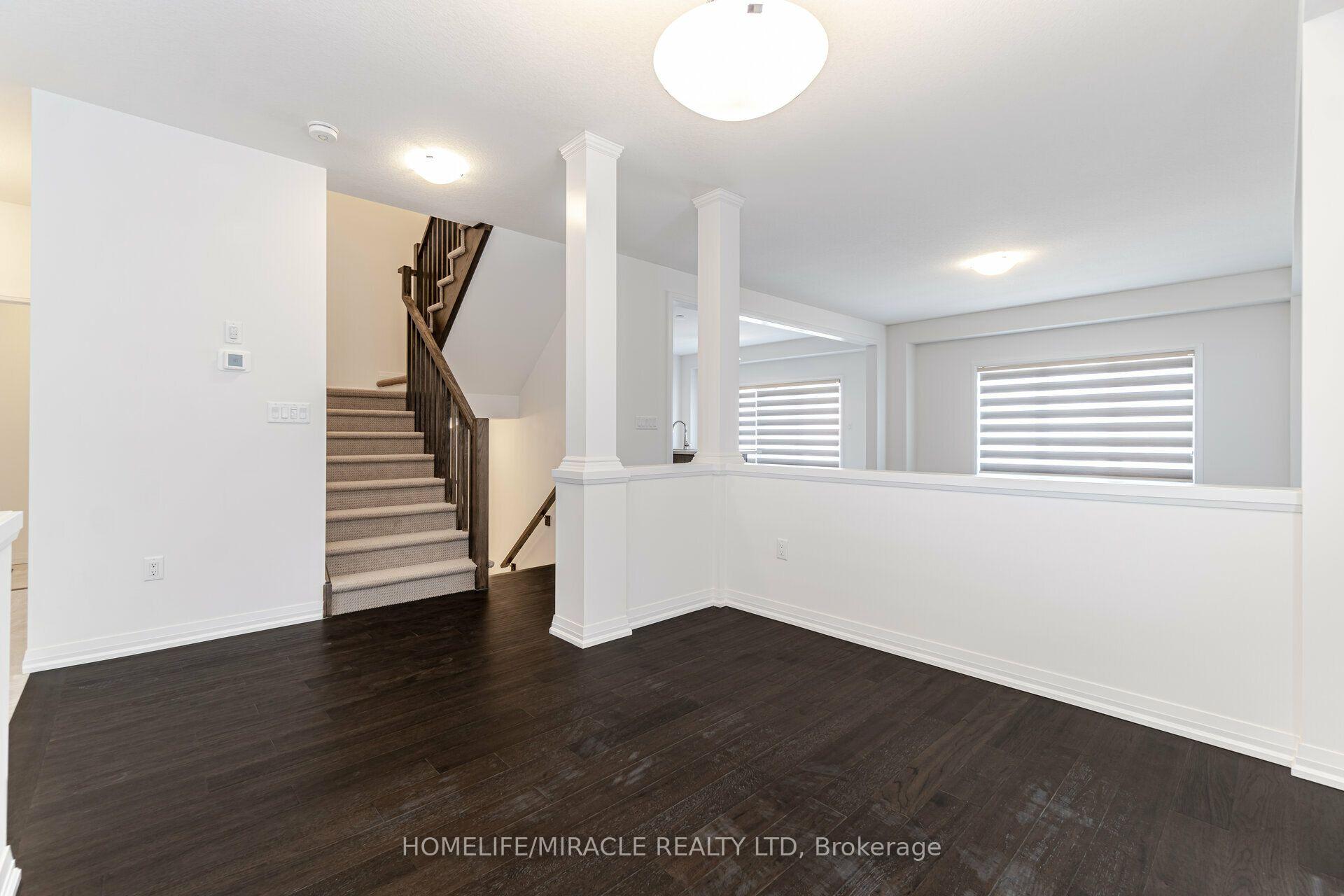 Photo 7 of 105 Court Drive, Brant, Paris — HOMEH