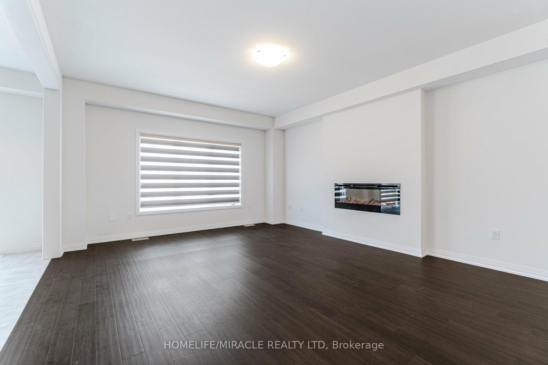 Photo 8 of 105 Court Drive, Brant, Paris — HOMEH