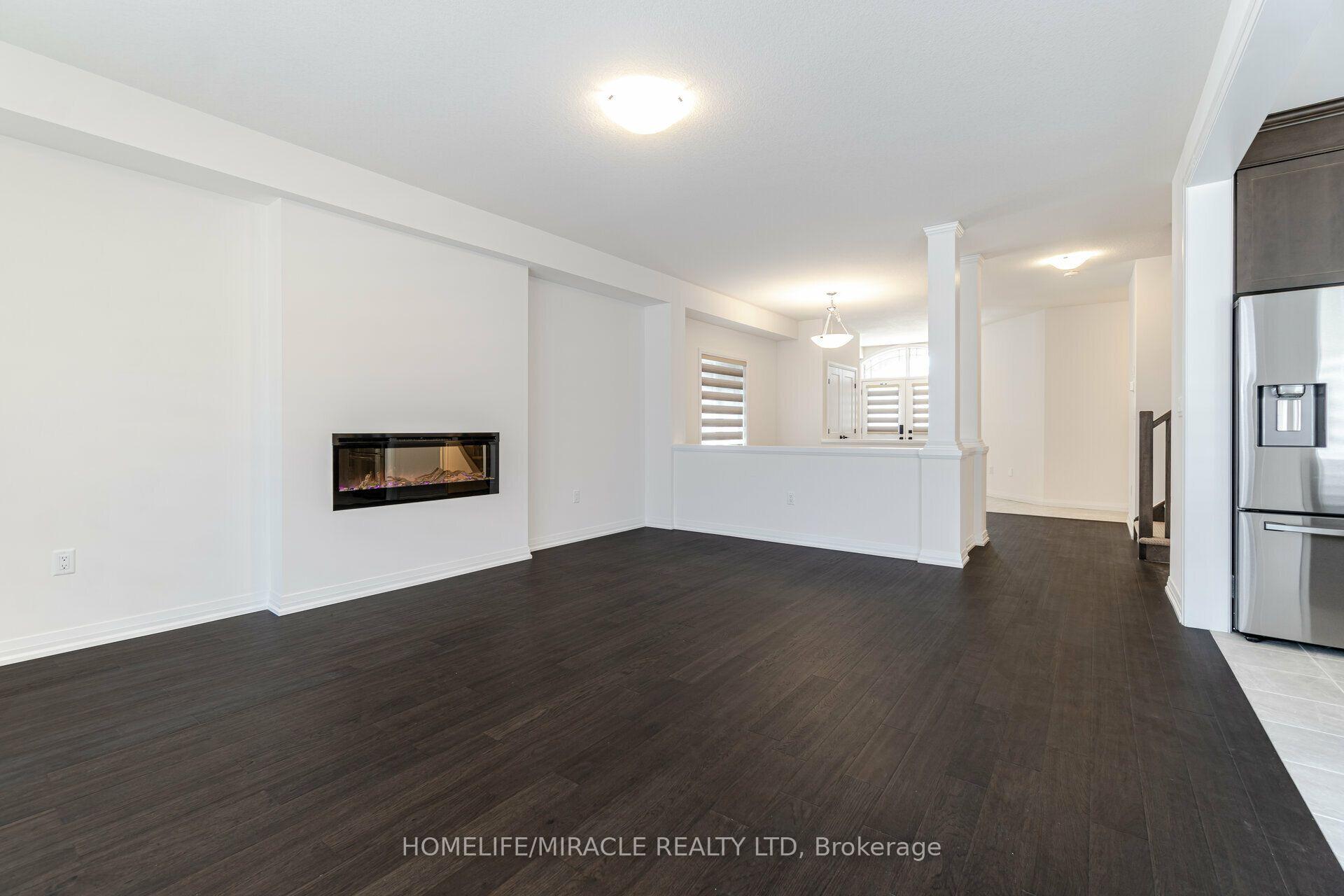 Photo 10 of 105 Court Drive, Brant, Paris — HOMEH