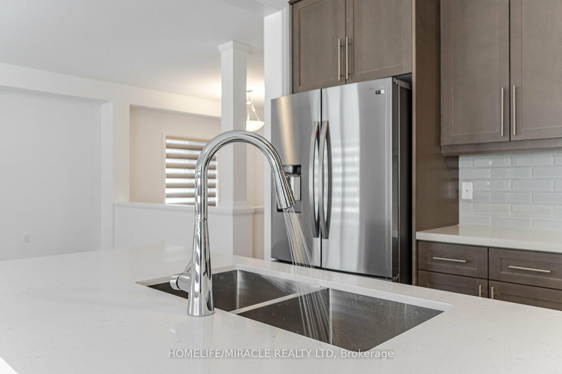 Photo 15 of 105 Court Drive, Brant, Paris — HOMEH